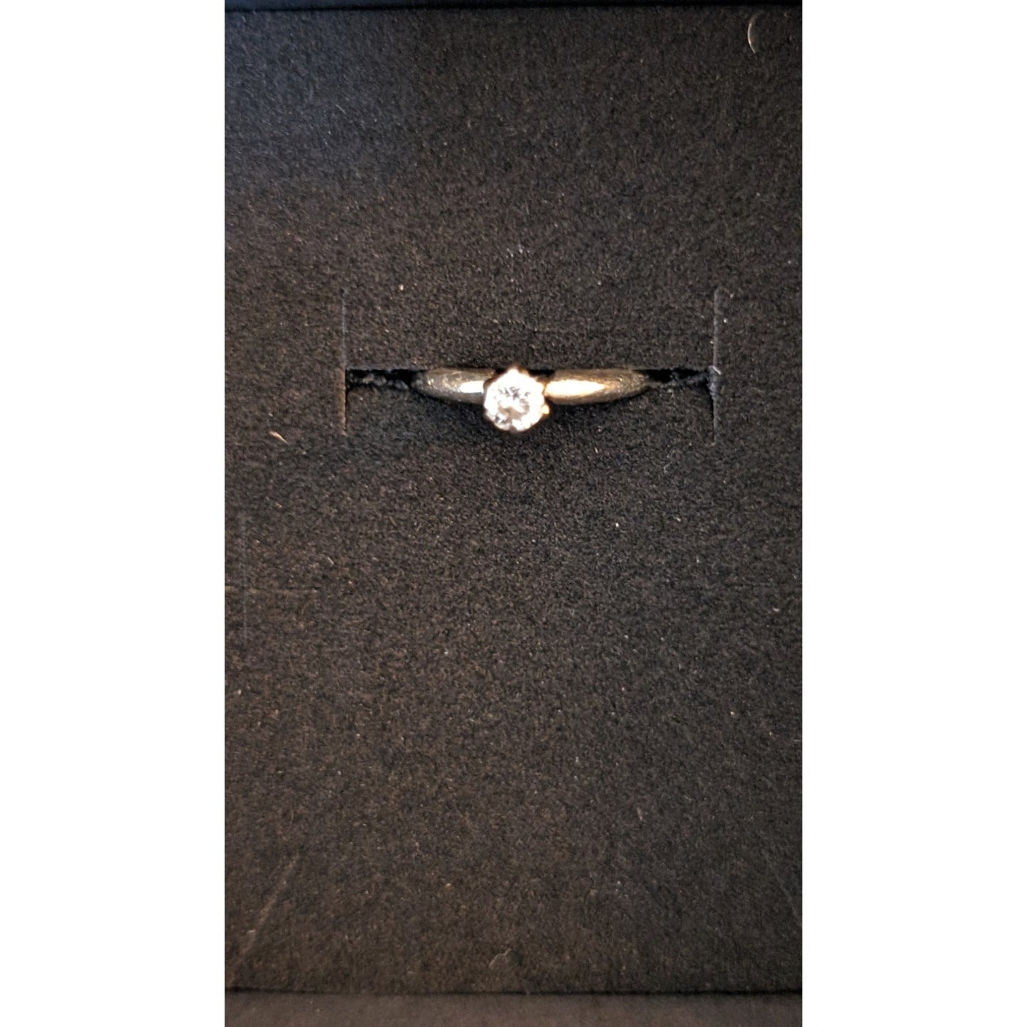 14k Yellow Gold Diamond Engagement/Promise Ring Size 3.5