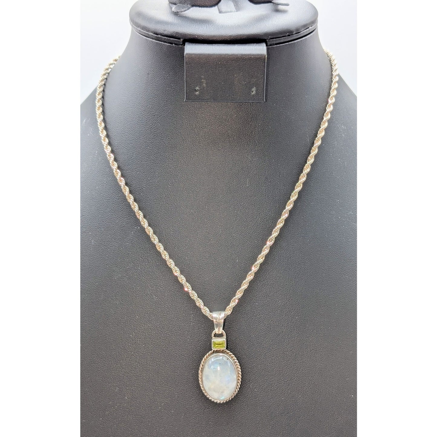 Vintage Sterling Silver 925 Moon Stone & Peridot Pendant Rope Chain 18" Necklace