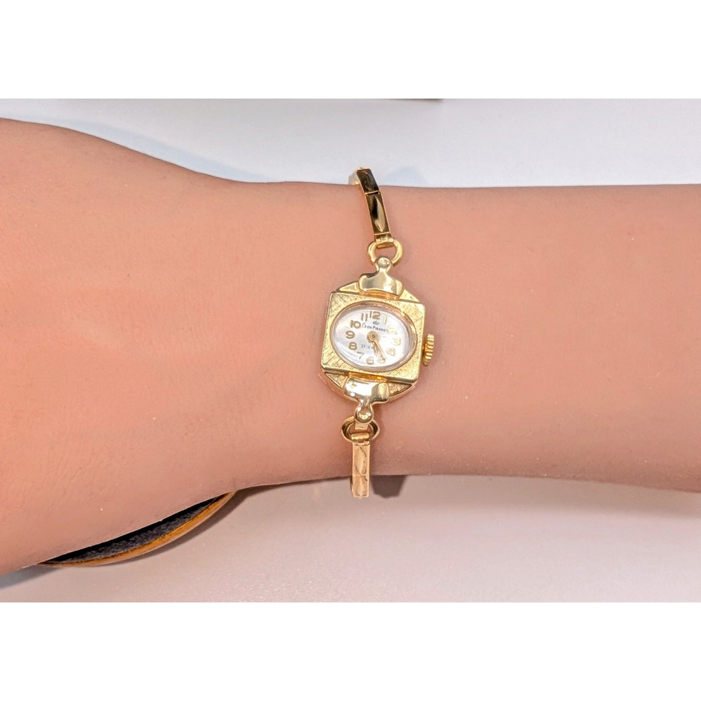 Leon Piradet 21 Jewels Vintage Gold Tone Ladies' Wristwatch