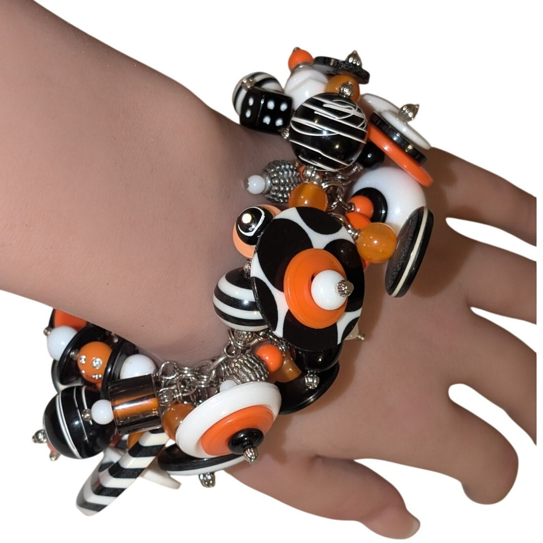 Vintage Artisan OOAK 90s Halloween Button Bead Pumpkin Charm Costume Bracelet