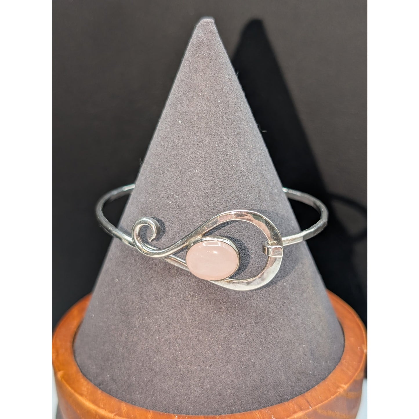 RLC Sterling Silver Rose Quartz Hook Clasp Bangle Bracelet