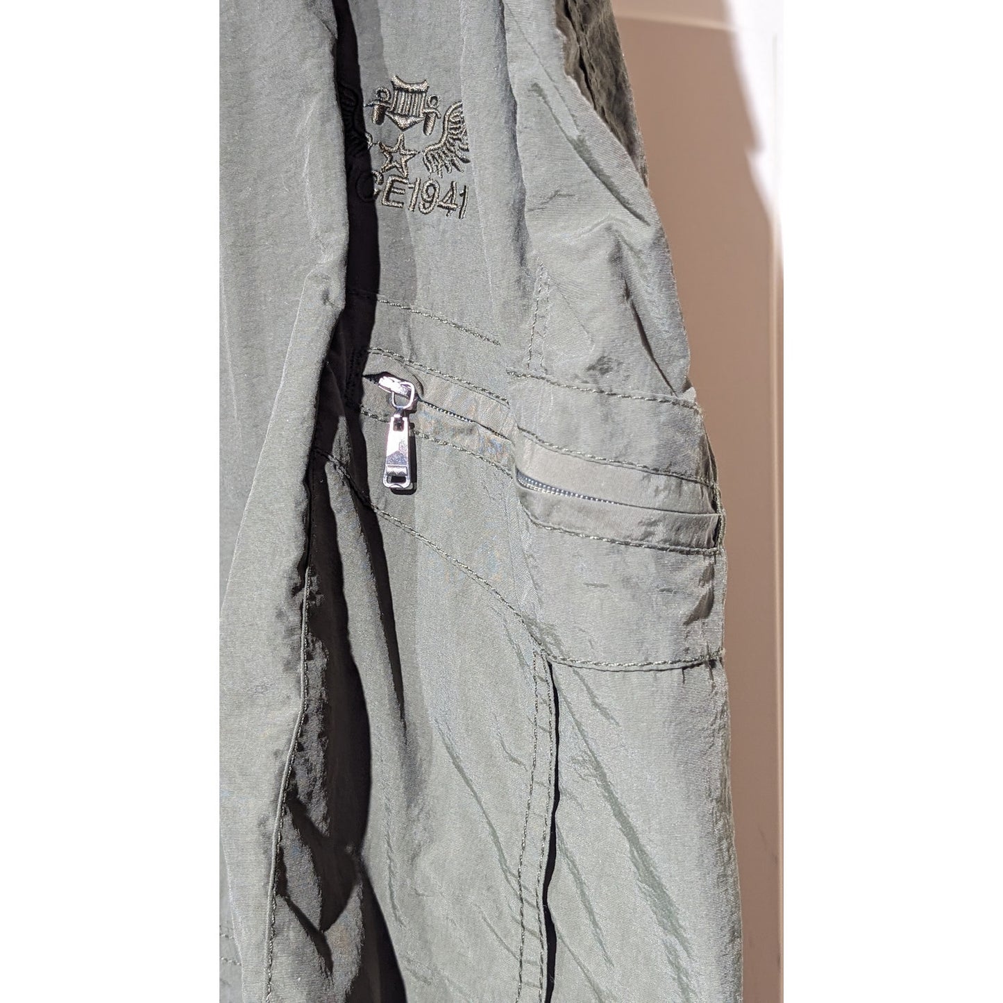 Womens Legendary Since 1941 Olive Nylon Cargo Pants Sz 3XL (More like L-XL)