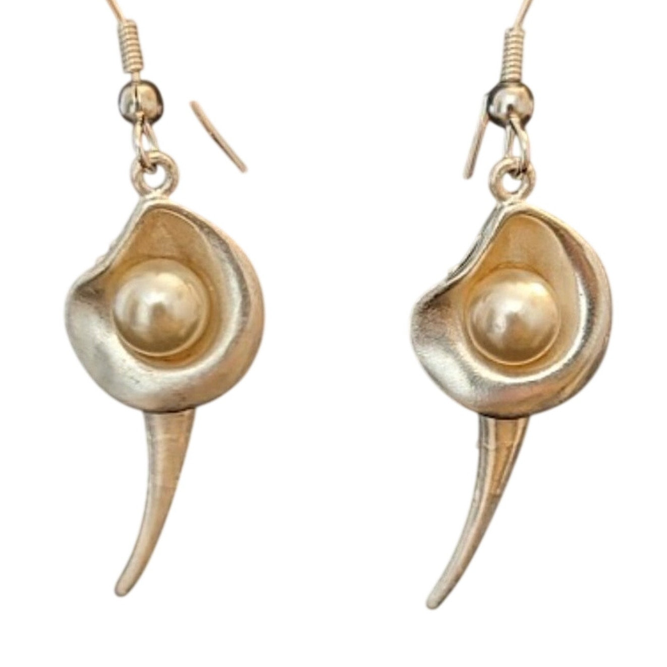 Vintage Silver Calla Lily Pearl earrings