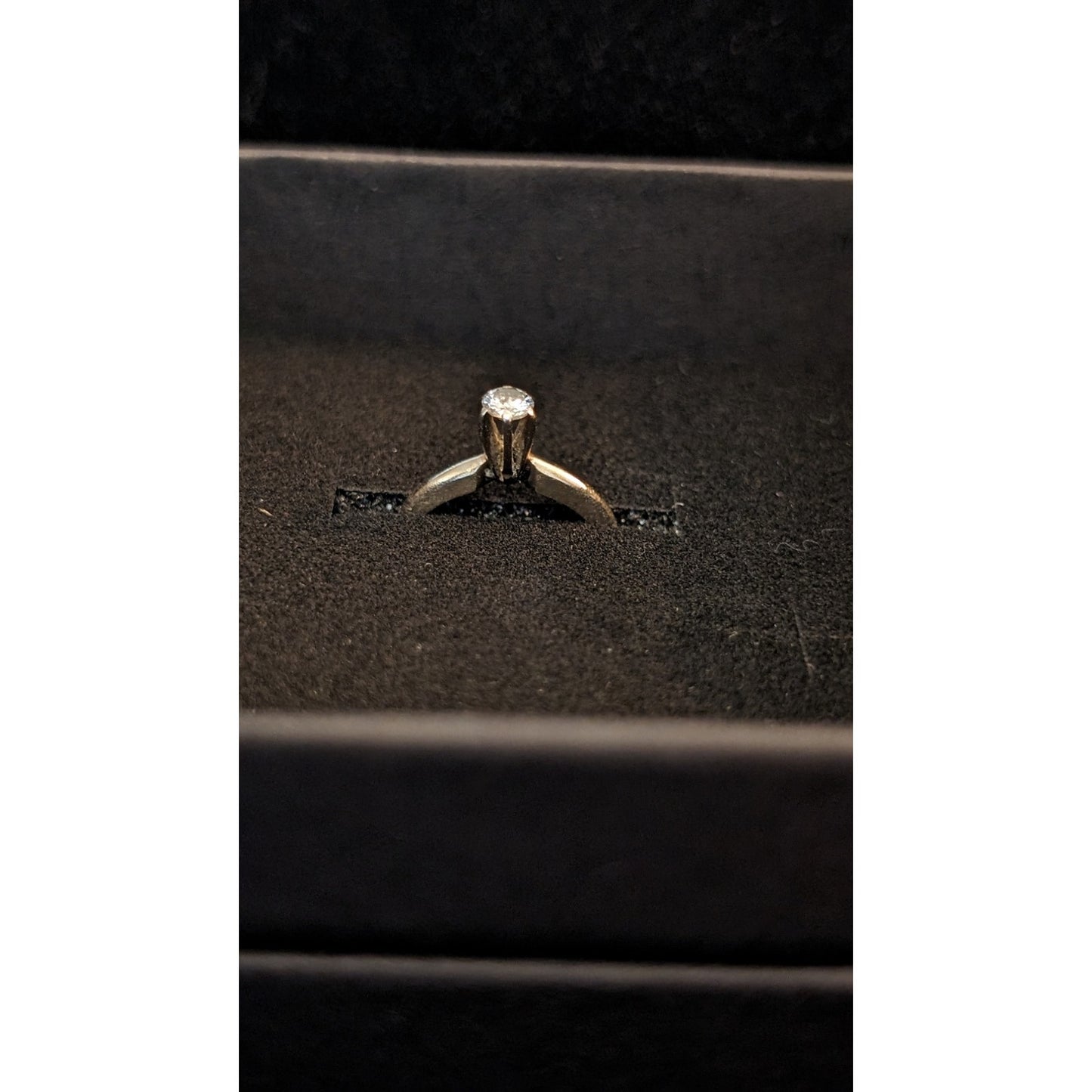 14k Yellow Gold Diamond Engagement/Promise Ring Size 3.5
