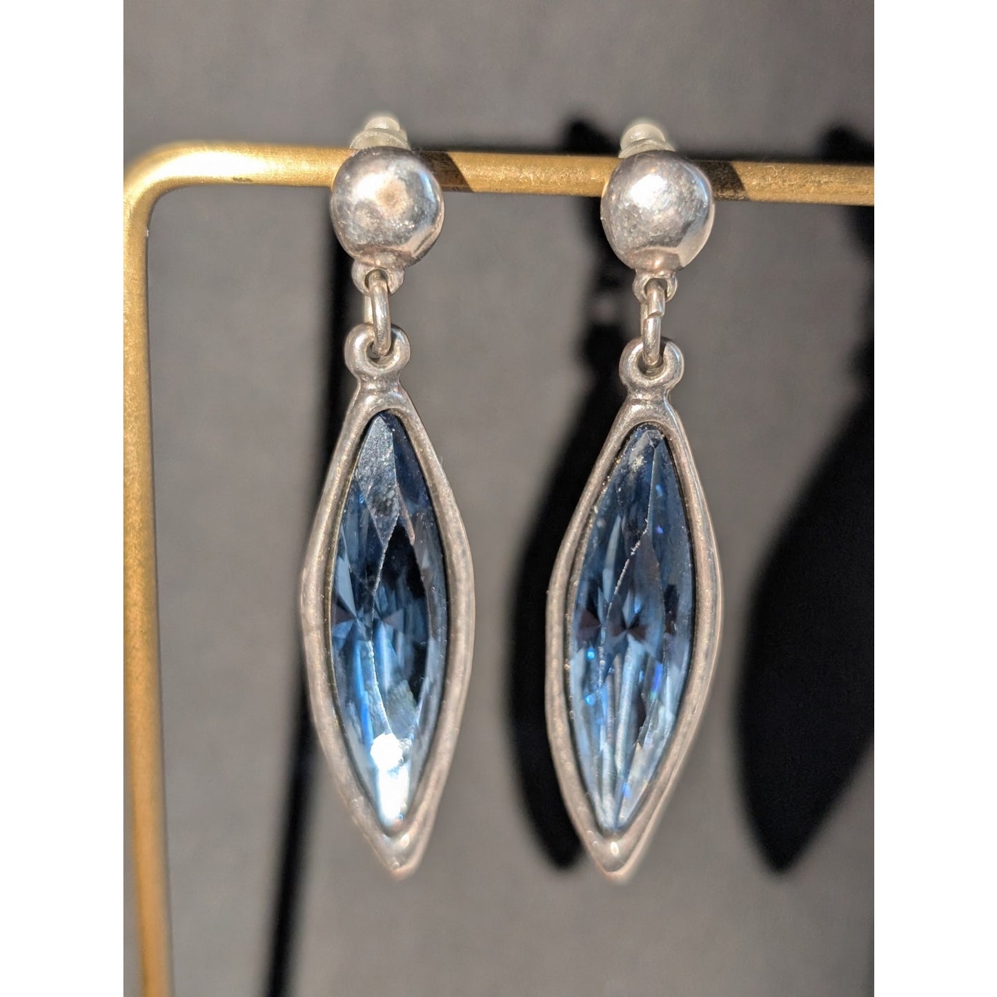 Uno de 50 Blue Swarovski Marquis Crystal Dangle Earrings (One Crystal Chipped)