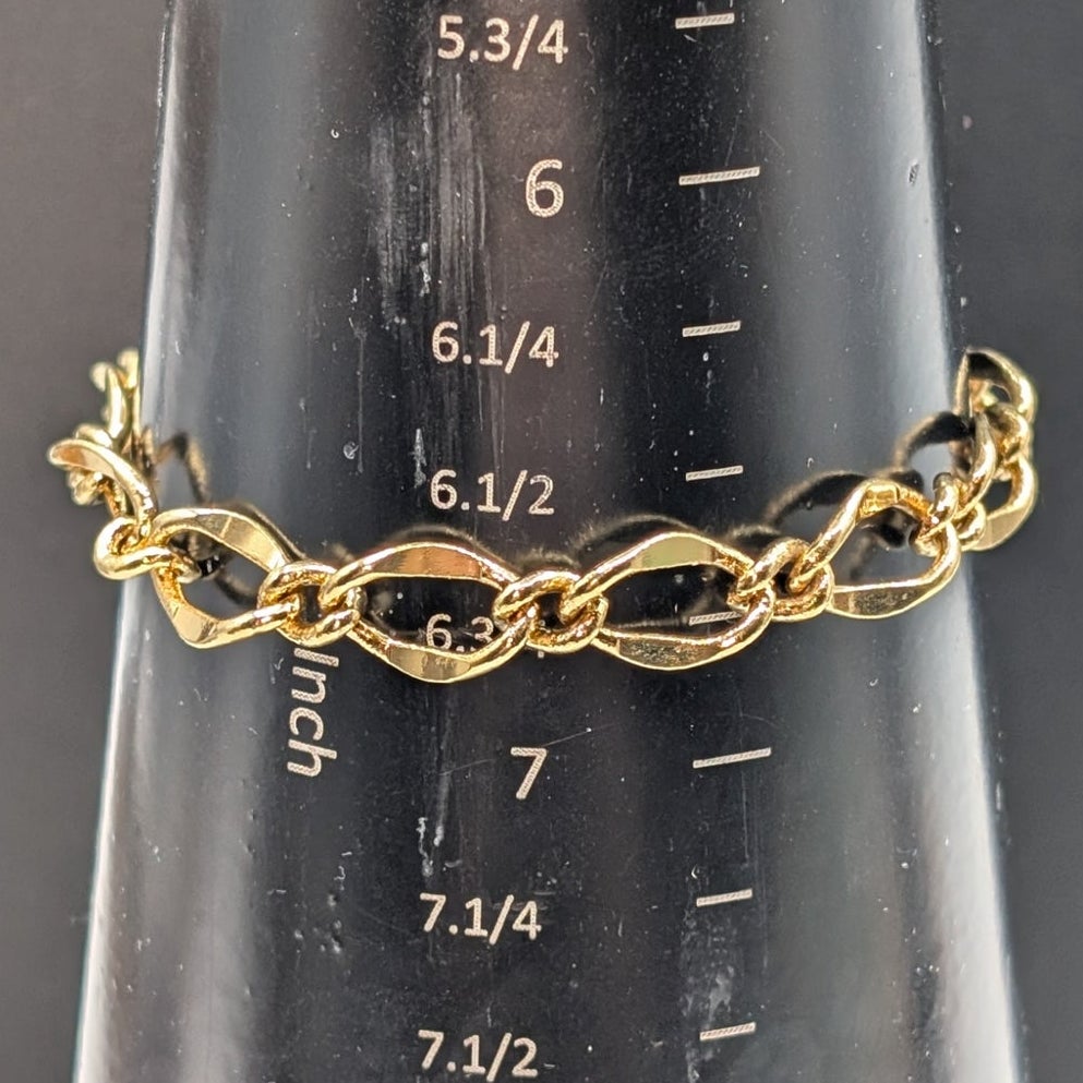 Gold Tone Chain Link Bracelet with Lobster Claw Clasp