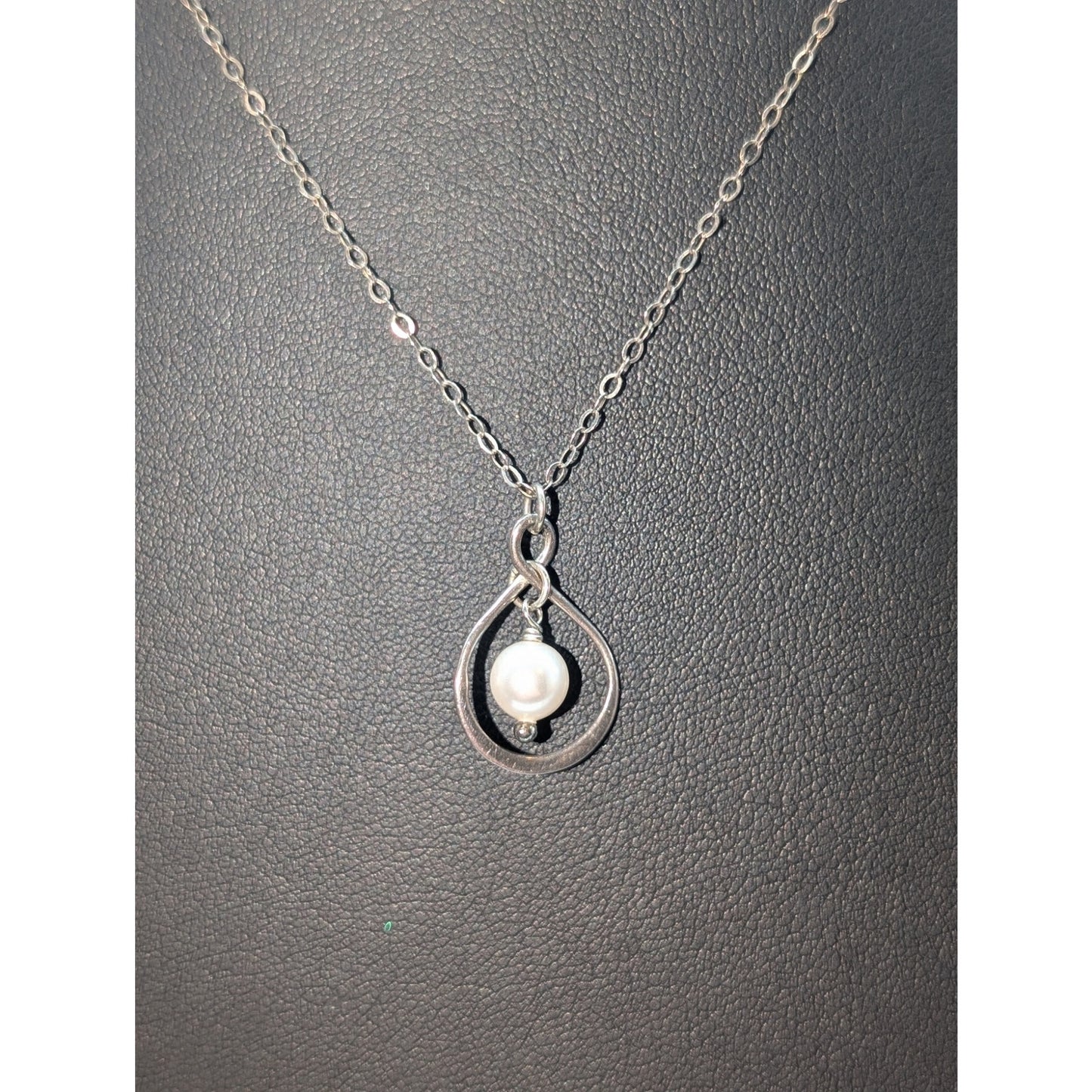 Vintage 925 Sterling Silver Genuine Pearl Pendant 18" Necklace