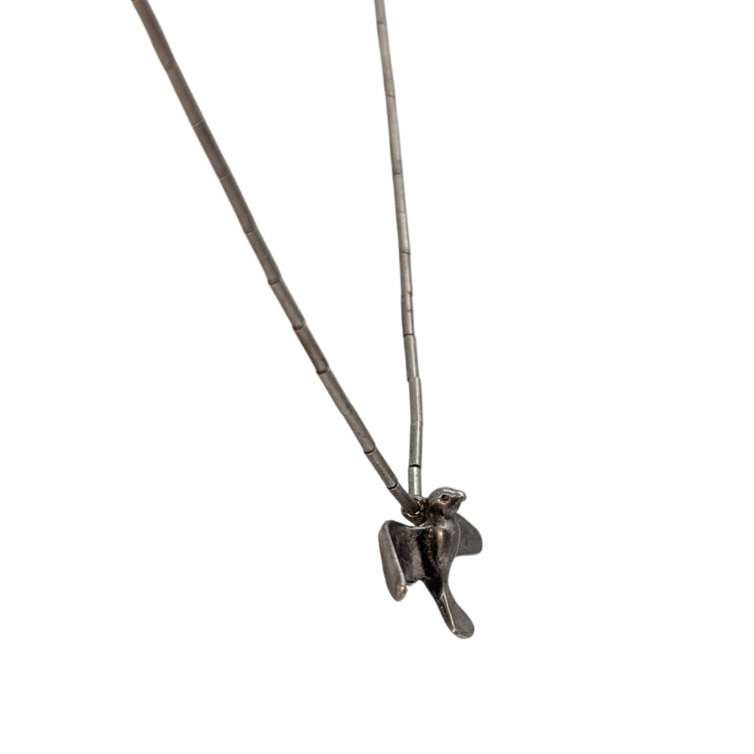 Old Pawn Bird Fetish Liquid Silver Chain Sterling Silver Barrel Clasp Necklace