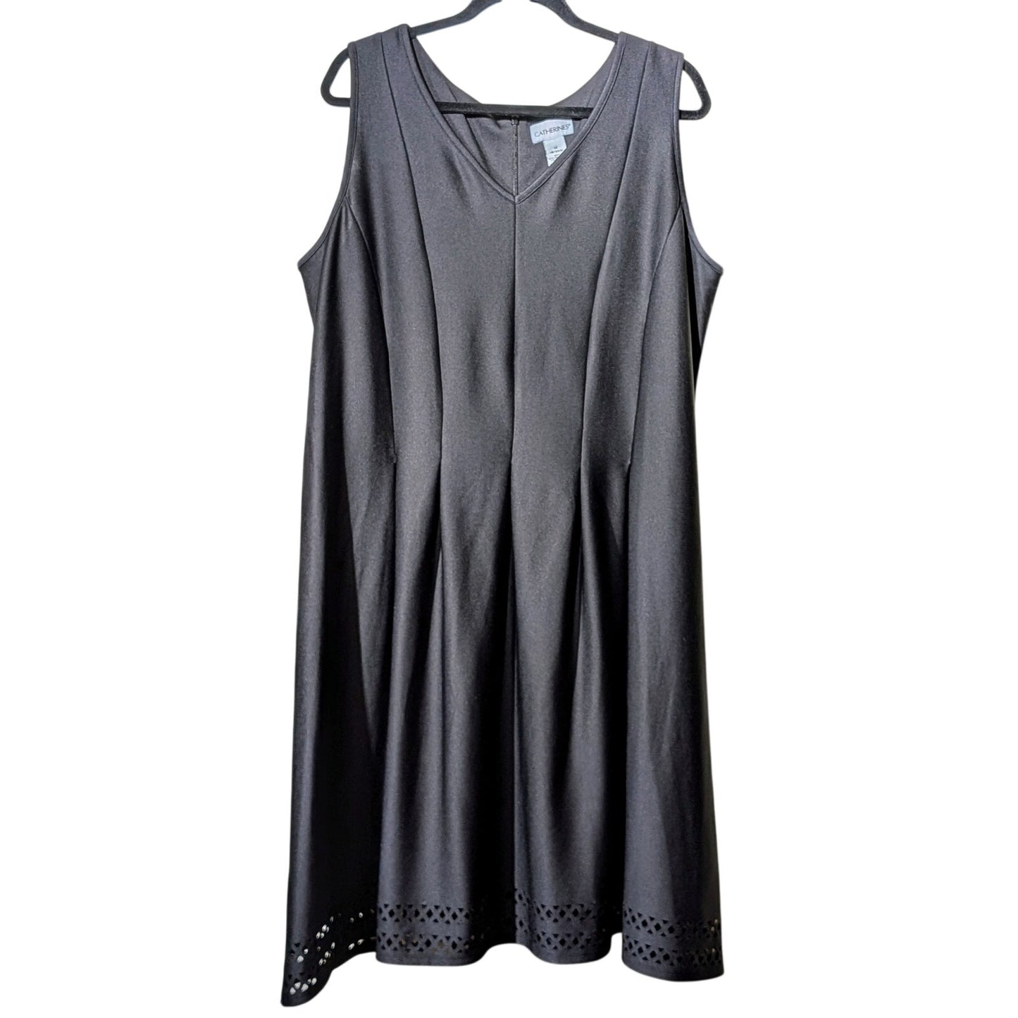 Catherines Black V-Neck Sleeveless Cut Out Hem Pleated Midi Dress Womens Sz 1X