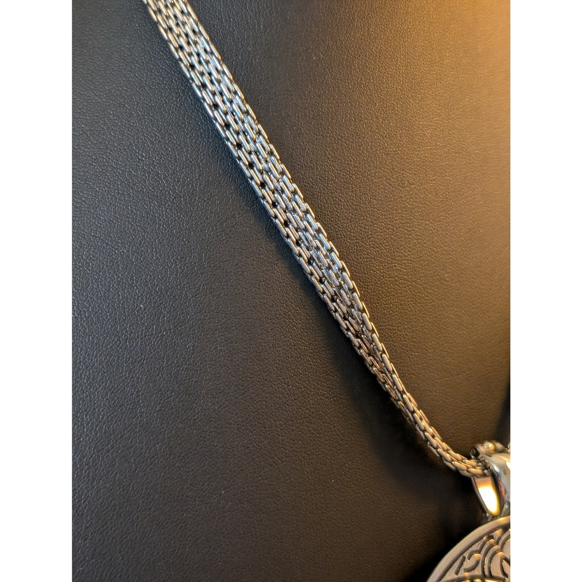 Premier Designs Two Tone Etched Large Medallion Pendant Necklace