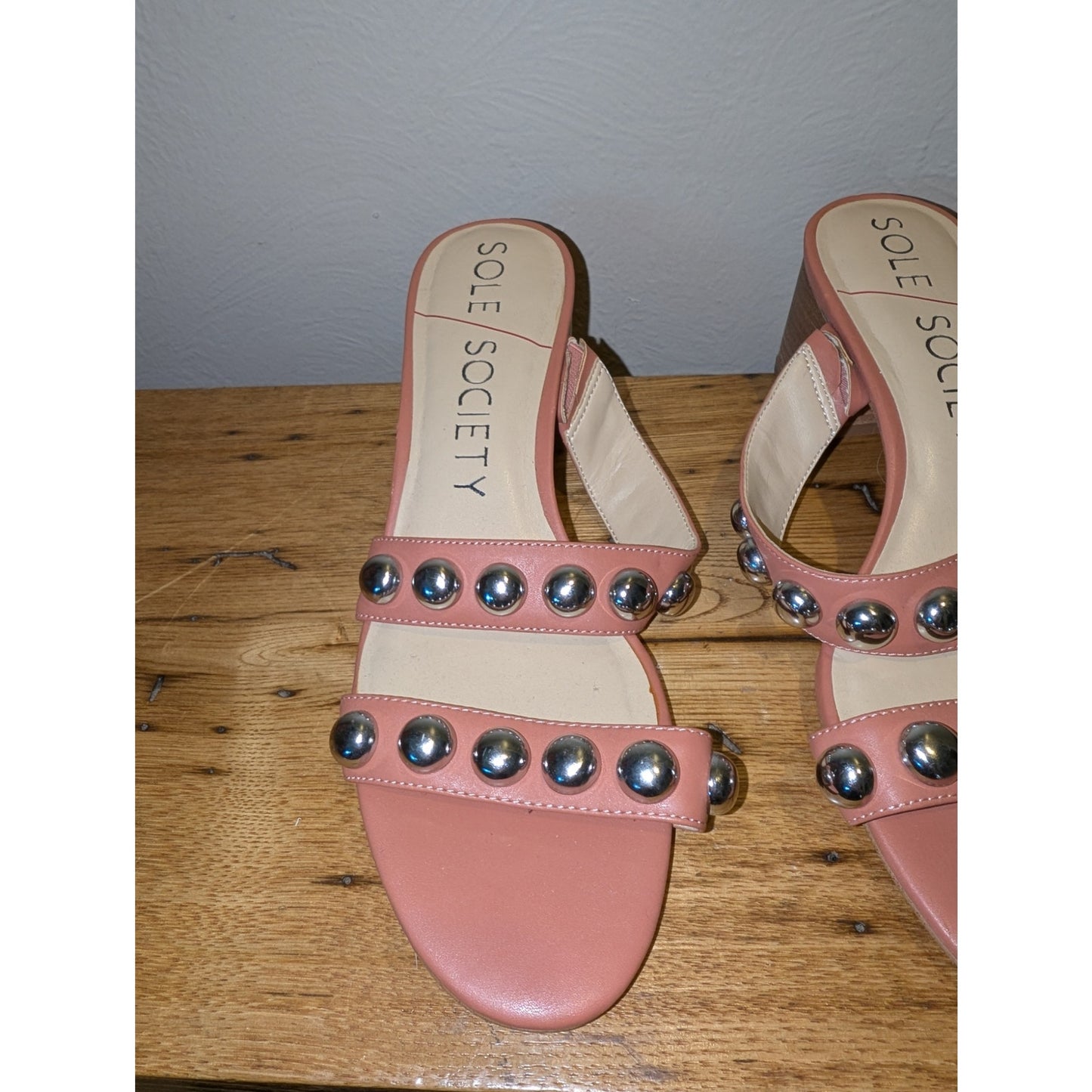 Sole Society Sasandrah Butter Nappa Studded Block Heel Sandal Womens Sz 9