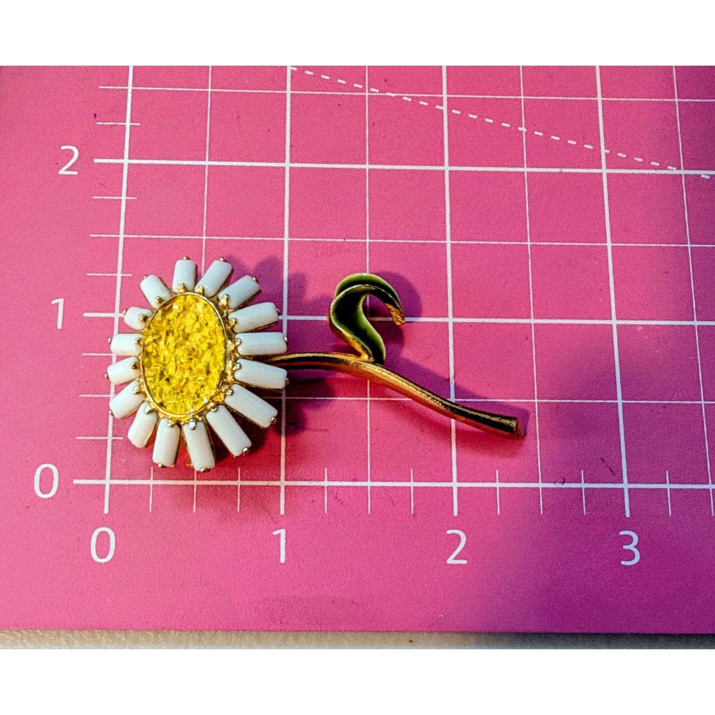 Vintage White Beaded Daisy Brooch