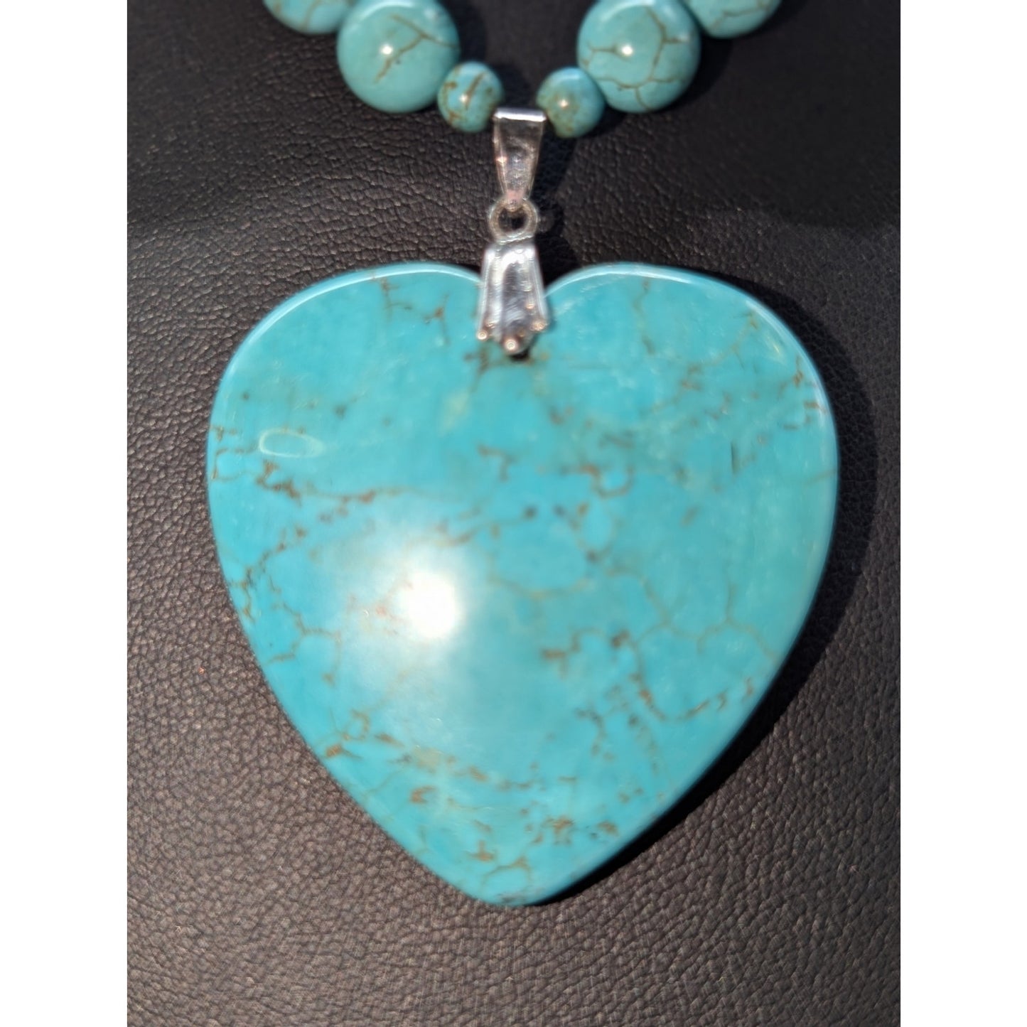 Silver Tone Howlite Beaded Heart Pendant Toggle Clasp 17" Necklace