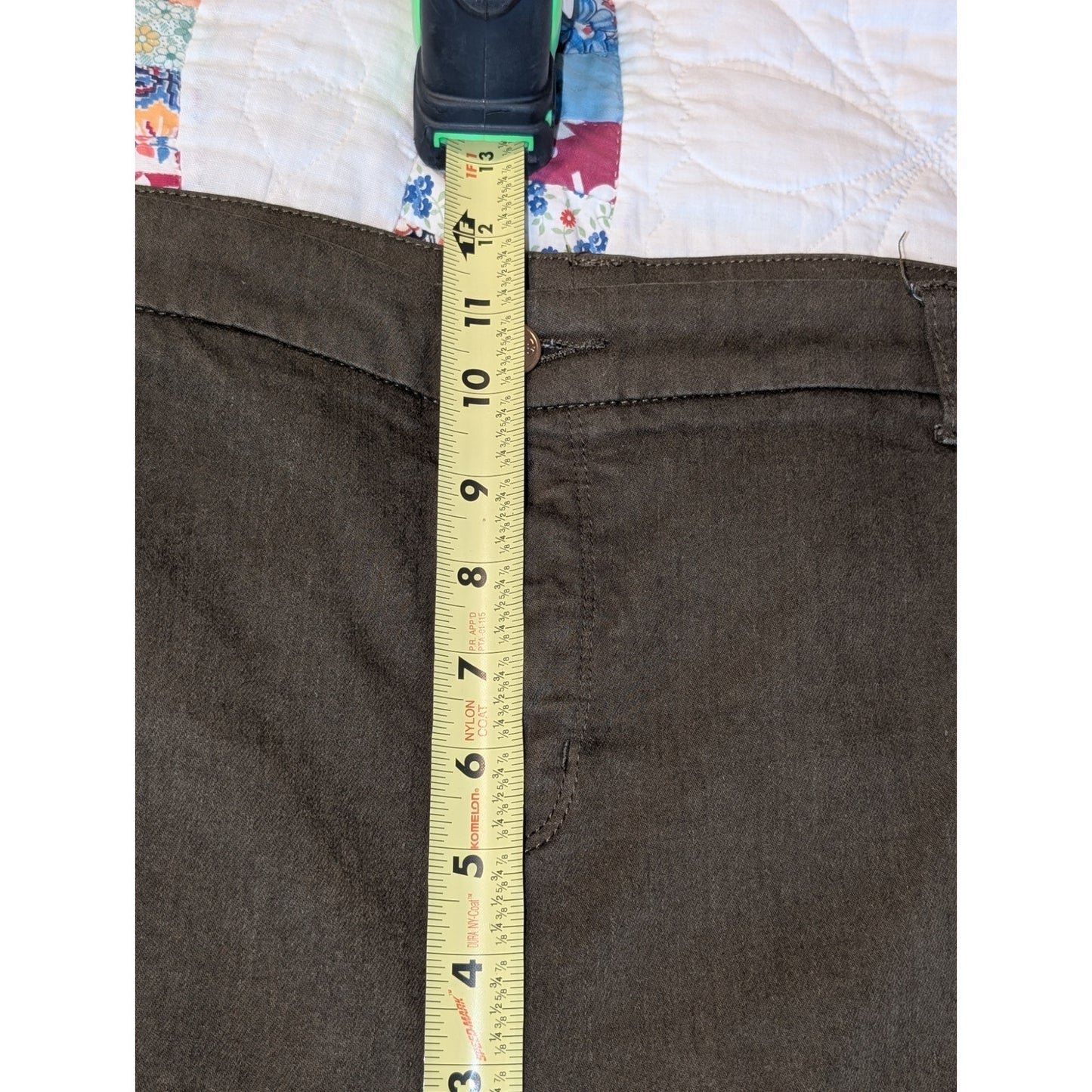 Chico's So Slimming Girlfriend Ankle Dark Olive Pant Chico's Size 4 (US XXL)