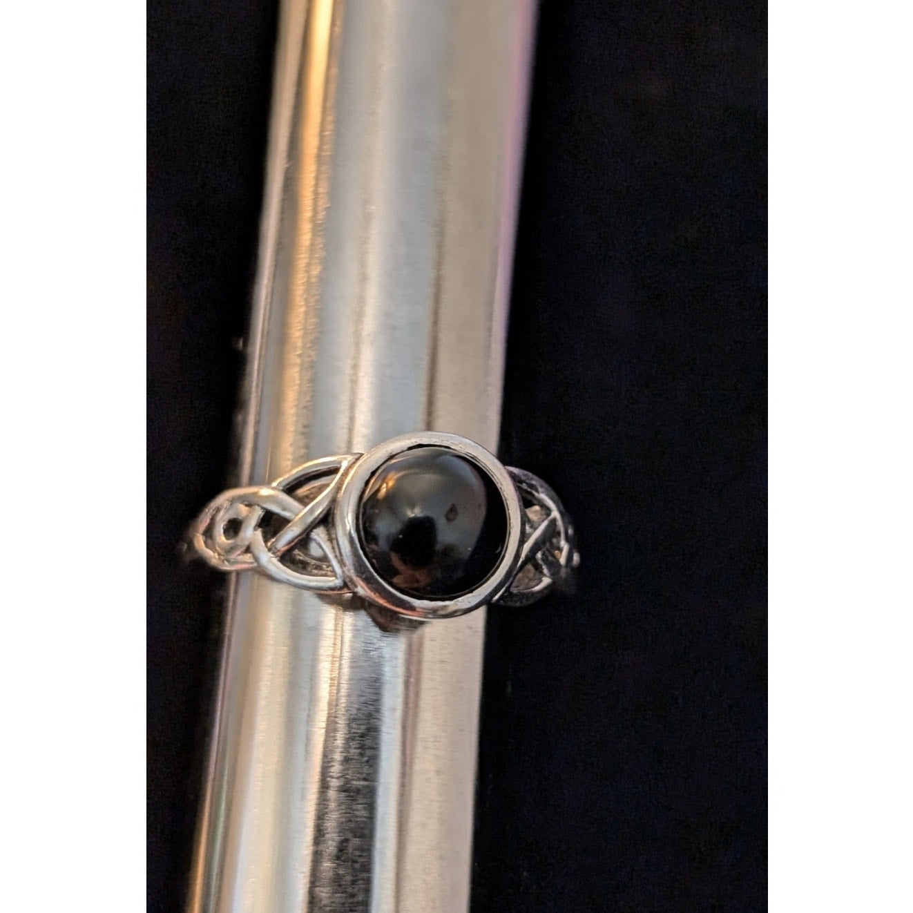 925 Sterling Celtic Knot Bezel Set Round Black Onyx Solitaire Ring Sz 8.5