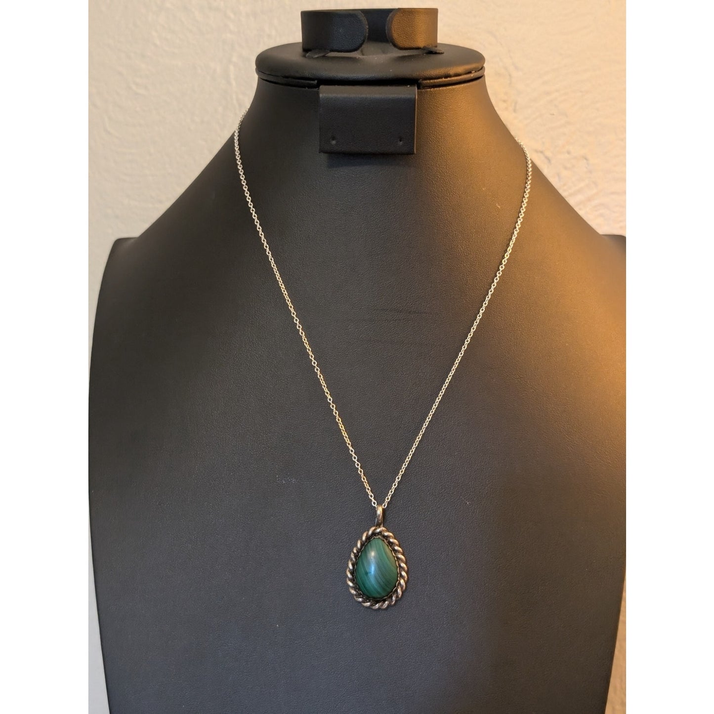 VTG Navajo Fannie Sanchez Signed P. FNE Sterling Malachite Pendant Necklace