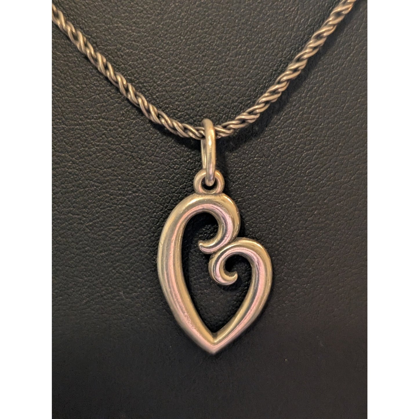 Signed James Avery 925 Sterling Silver 'A Mother's Love' Heart Pendant Necklace