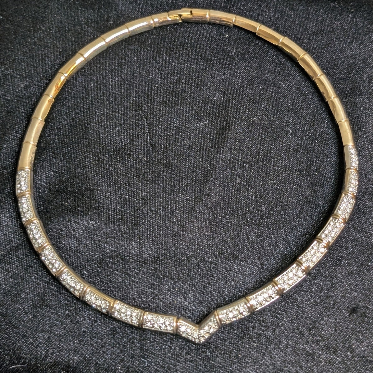 Vintage CZ 'V' Gold Tone Collar Fold Over Clasp 11" Collar Necklace