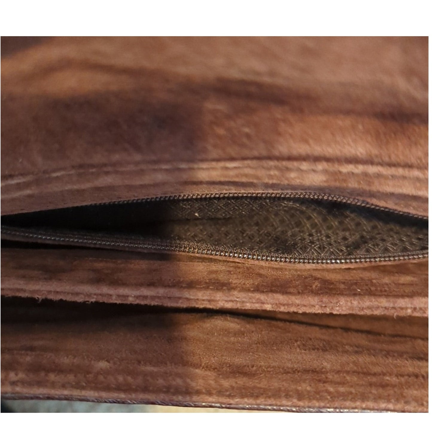Vintage Leather of the Sea Brown Eel Skin Flap Closure Crossbody Handbag