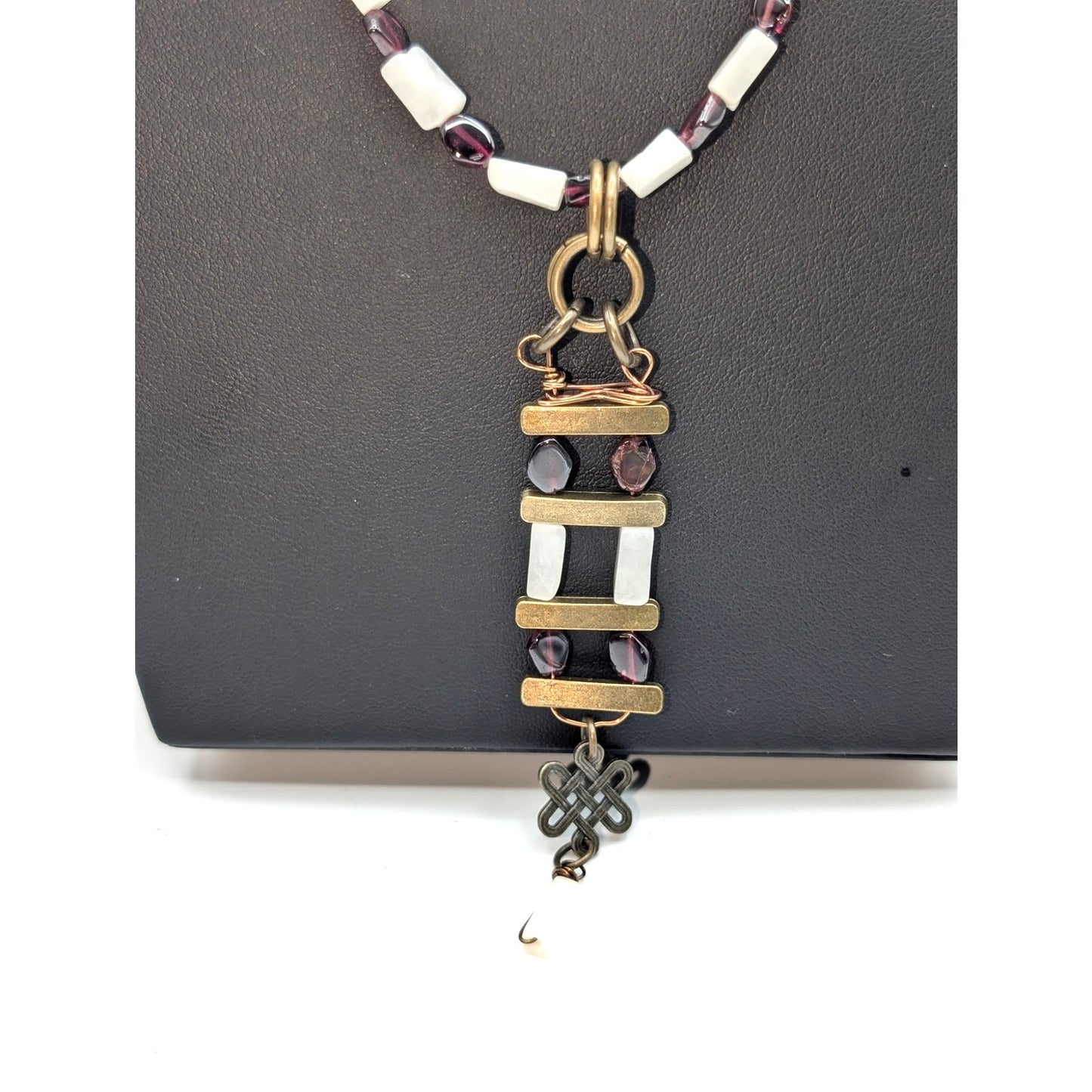 Round Garnet & Elongated Quartz Bead Bronze Tone Metal 4" Pendant 30" Necklace