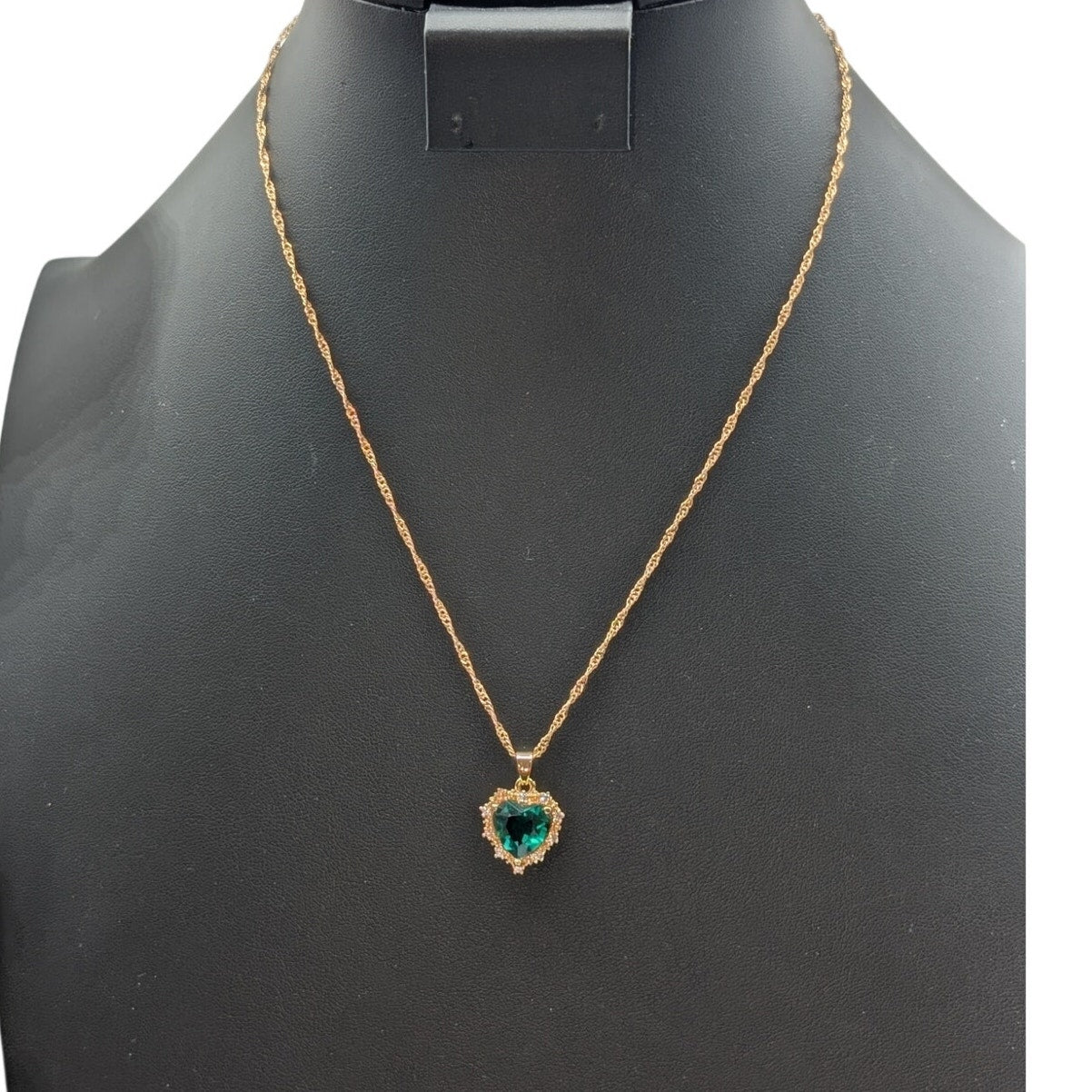 Emerald Green Glass Heart Gold Plated Gold Tone Pendant Chain 18" Necklace