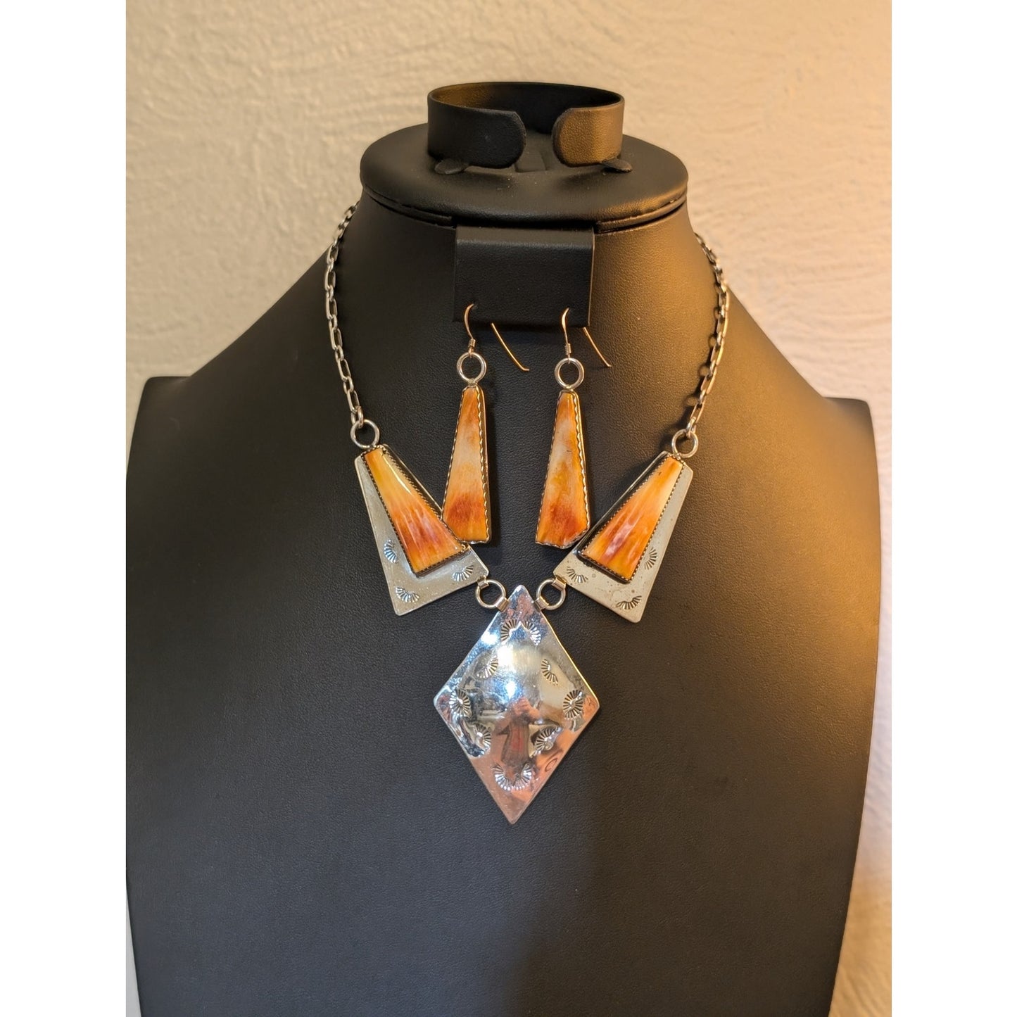 Navajo Native American Sterling B.J. Guerro Spiny Oyster Necklace & Earrings Set