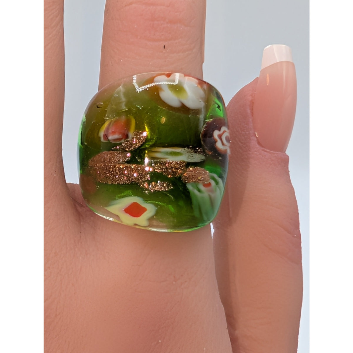 Bohemian Green Floral Gold Glitter Glass Ring Size 6