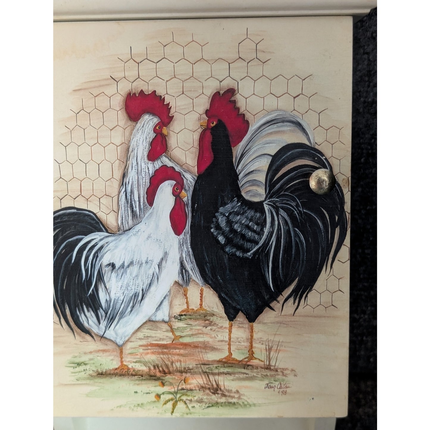 Vintage Designs by Jean Oates '98 'Plantation' Hand Painted Rooster Key Keeper