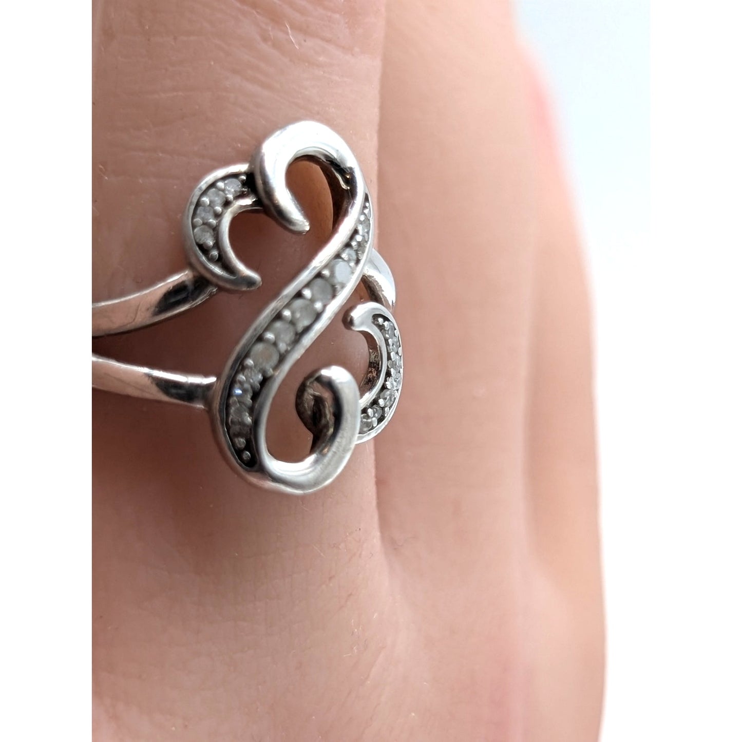 Open Hearts By Jane Seymour 0.12 ctw Diamond Rhodium Over Sterling Ring Sz 6