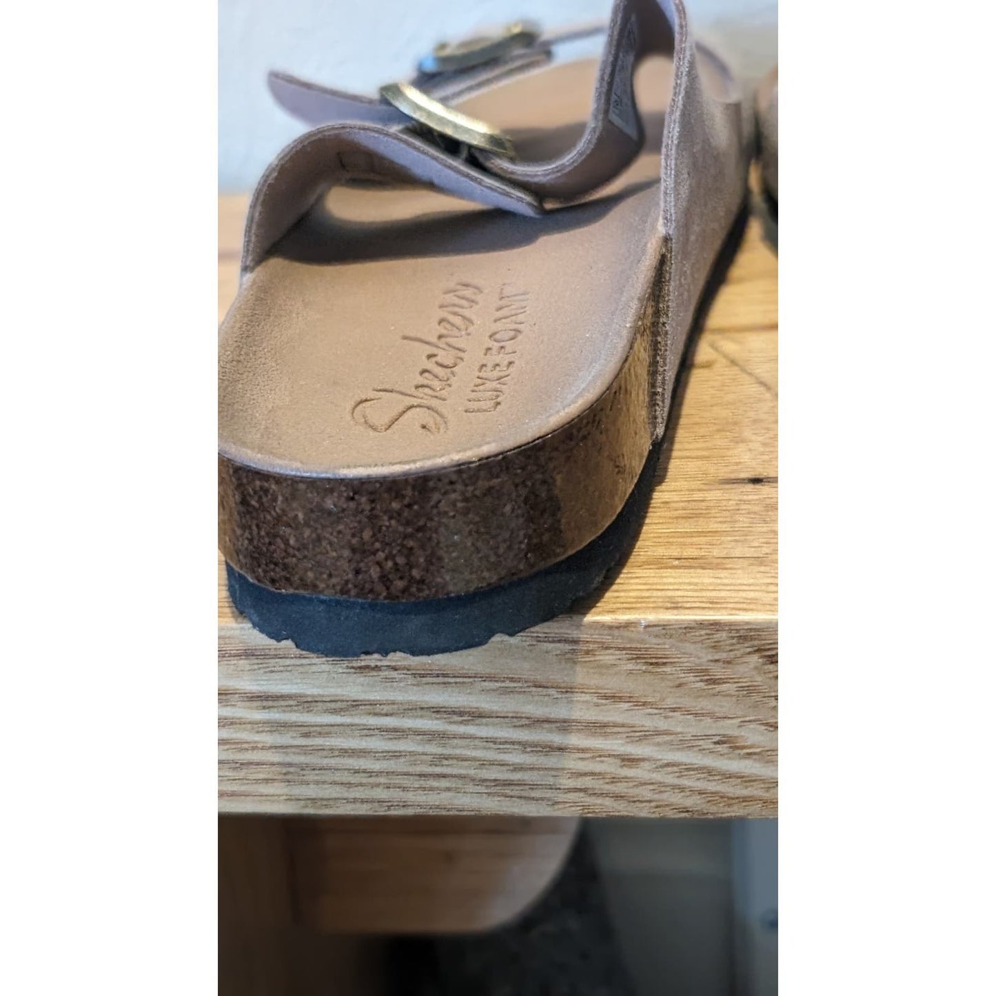 Skechers Relaxed Fit Taupe Luxe Foam Double Strap Buckle Sandal Womens Sz 10