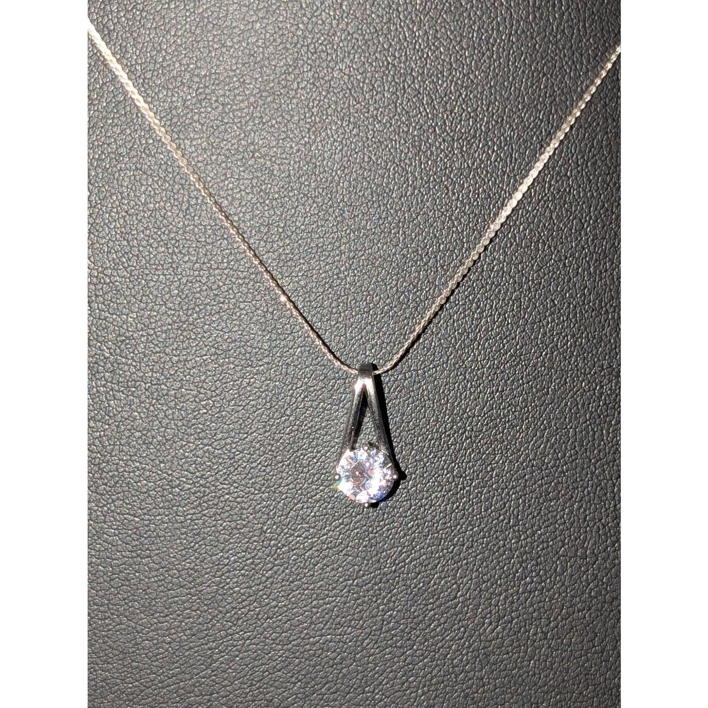 925 Sterling Silver Solitaire CZ Pendant Chain 18" Necklace