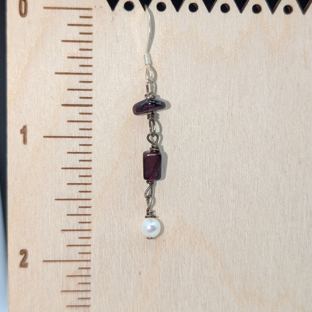 Vintage Garnet Bead Pearl 925 Sterling Silver Dangle Wire Earrings