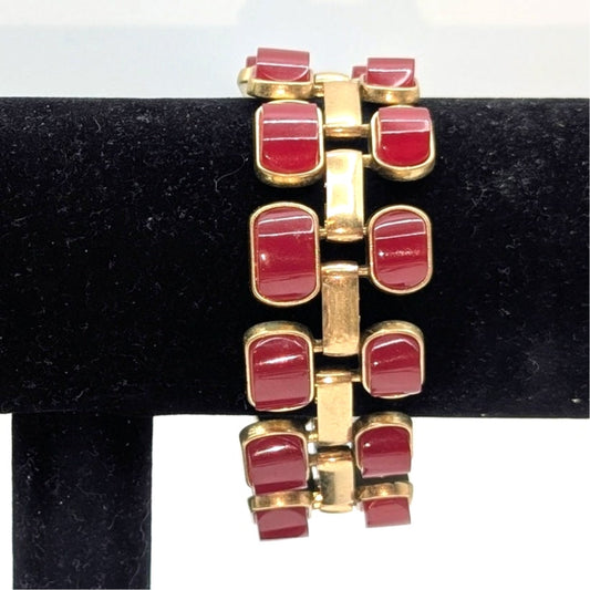 Red Acrylic Gold Tone Chain Link Bracelet One Size Fits Many