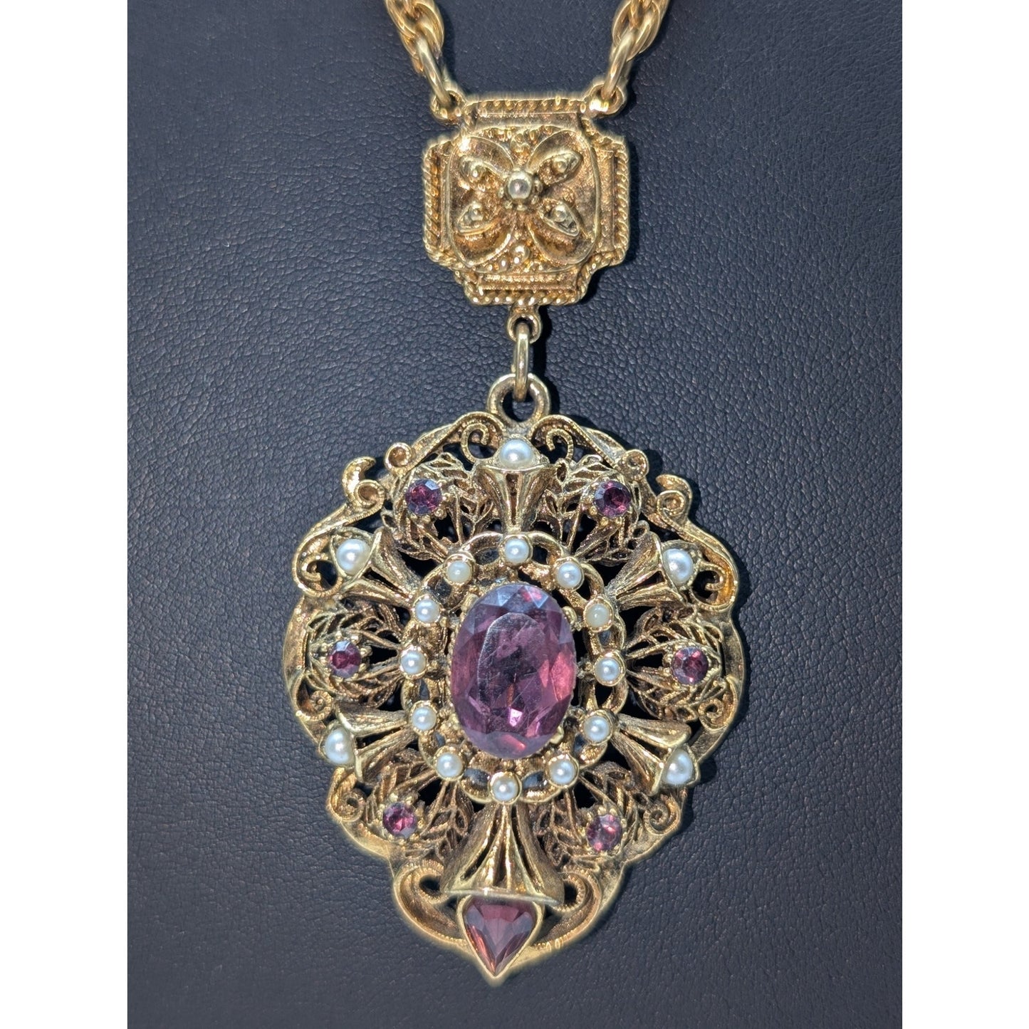 VTG 60's Gold Tone Faux Pearl Amethyst Color Rhinestone Pendant 22" Necklace