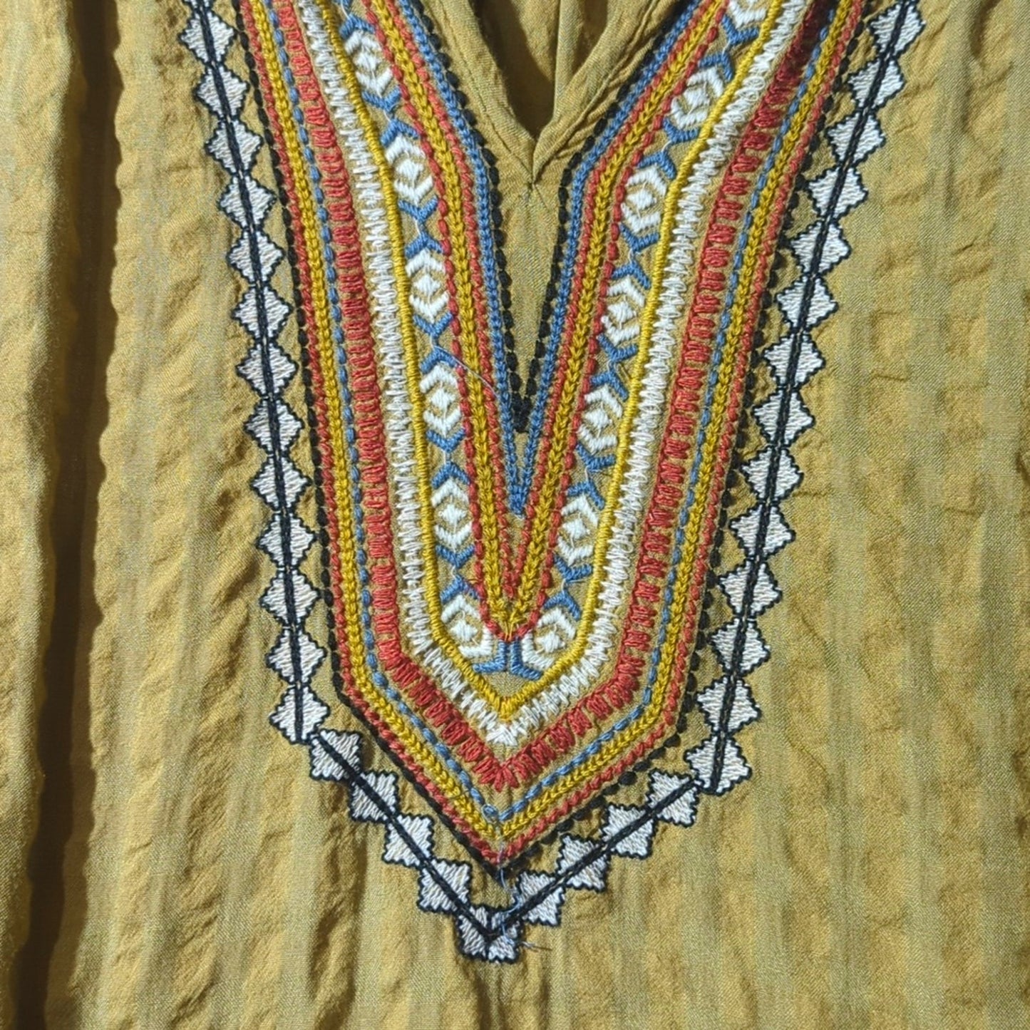 Rachel Zoe Gold Ruched Aztec Design Embroidered V Neck Top Women's Size L