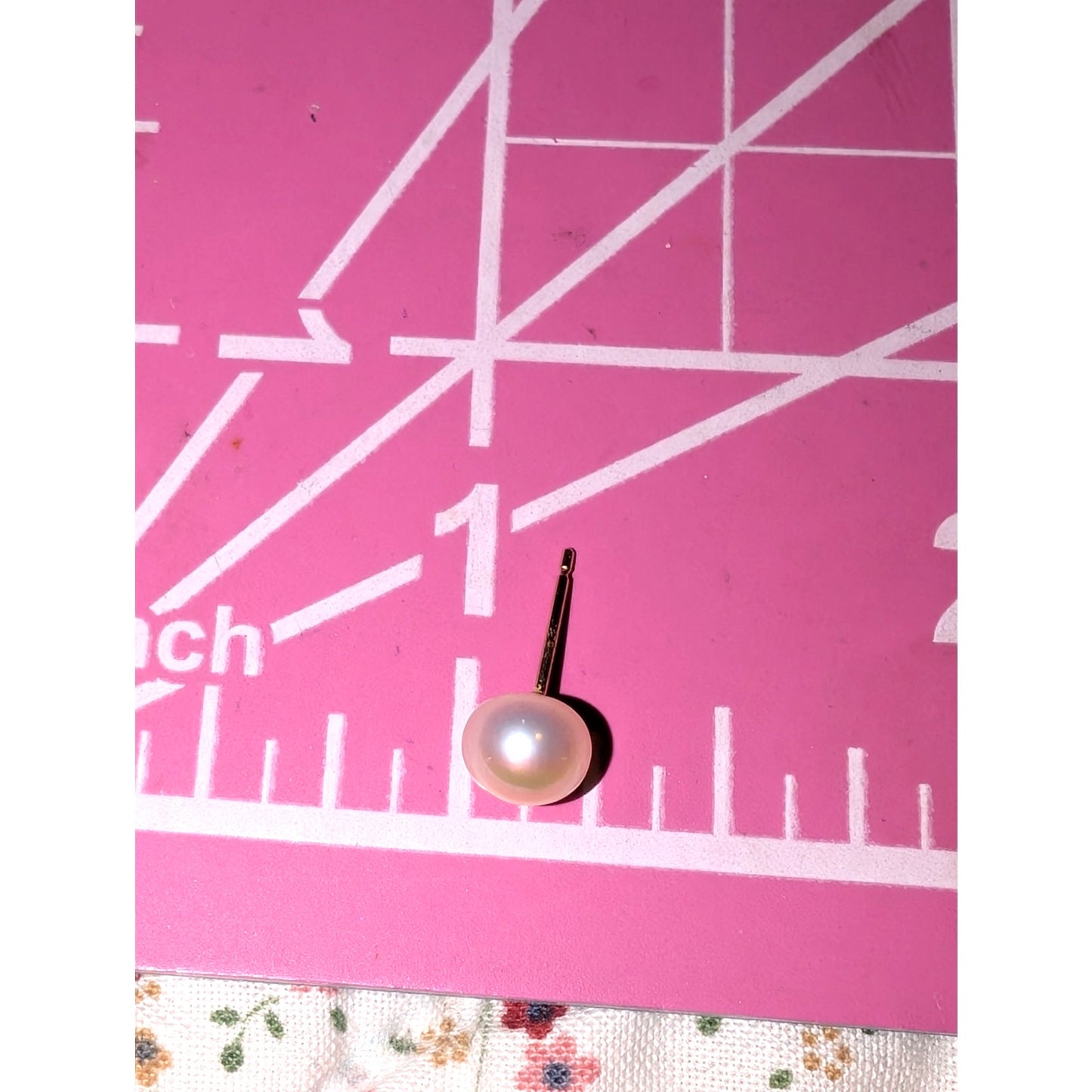 Marked 14K Gold Post Cultured Pearl 6mm Stud Earrings