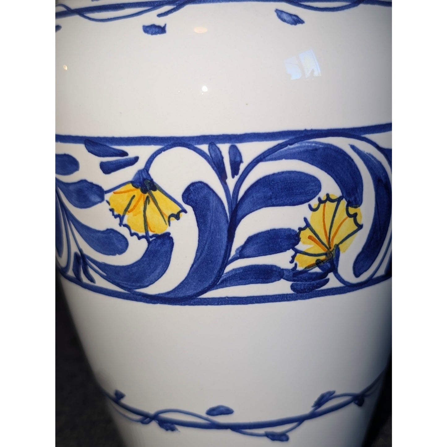 Vintage Signed Dipinto A Mano Italian Pottery Blue White Yellow Vase