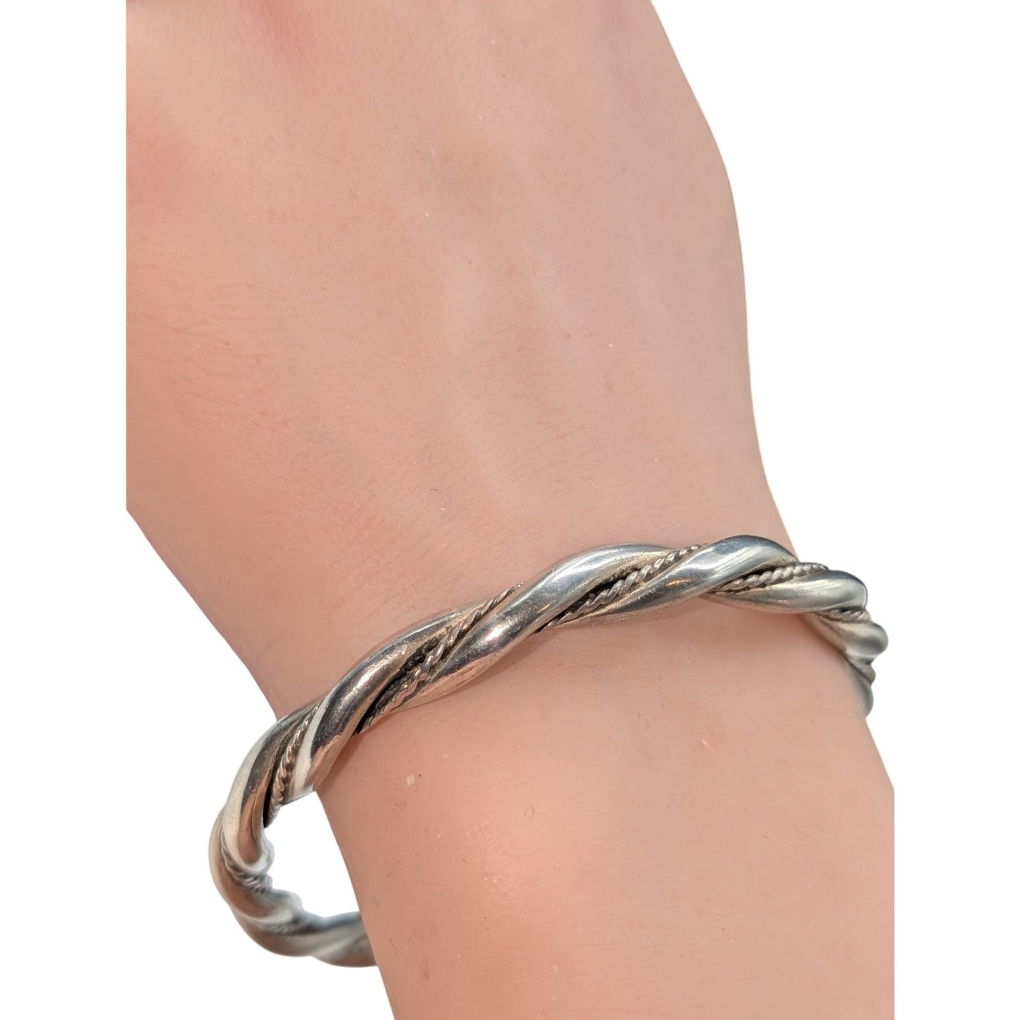 Vintage Unmarked Tested 925 Sterling Silver Twisted Bangle Bracelet