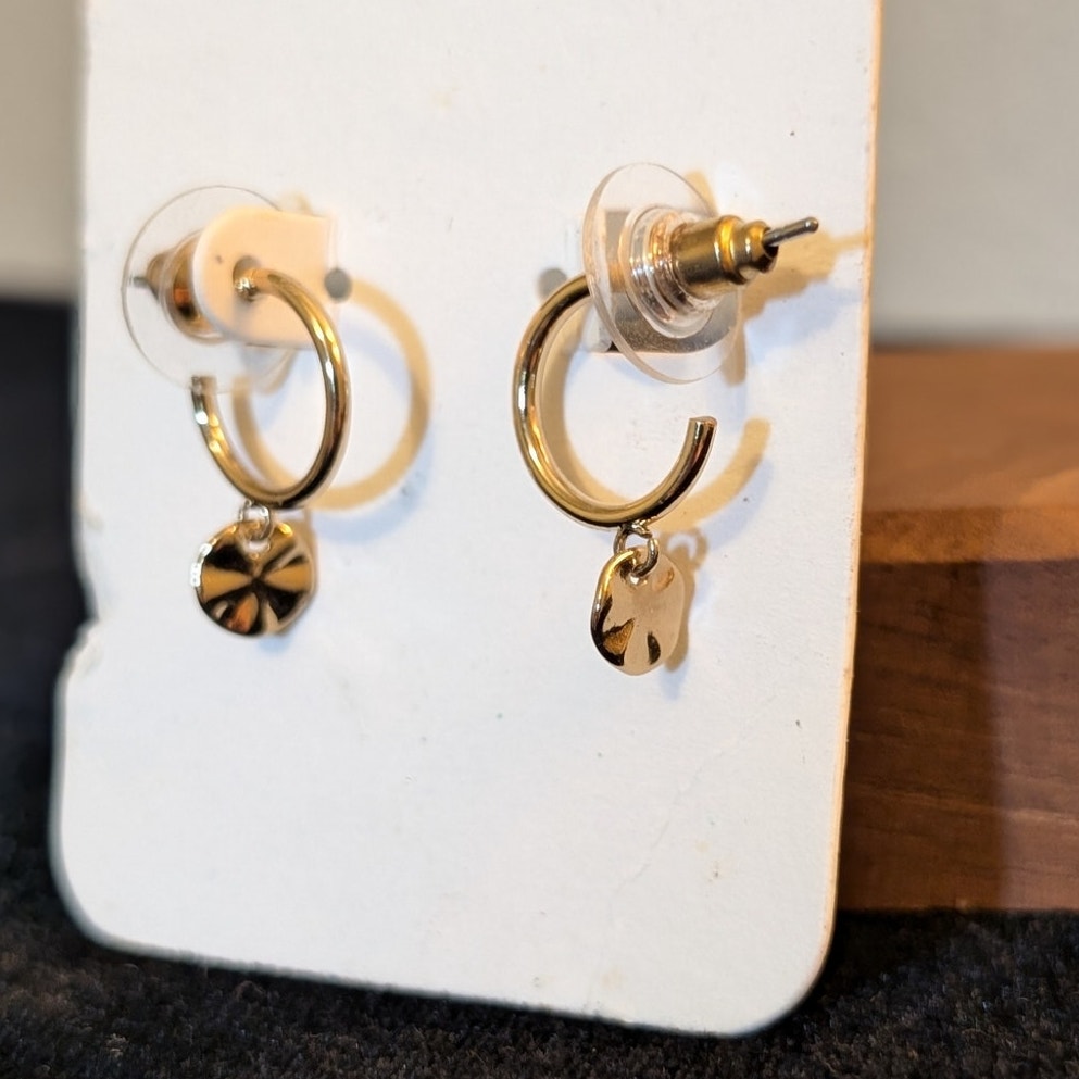 Evereve Hypoallergenic Stainless Steel 1/4" Gold Tone Trinity Hoop Earrings NWT