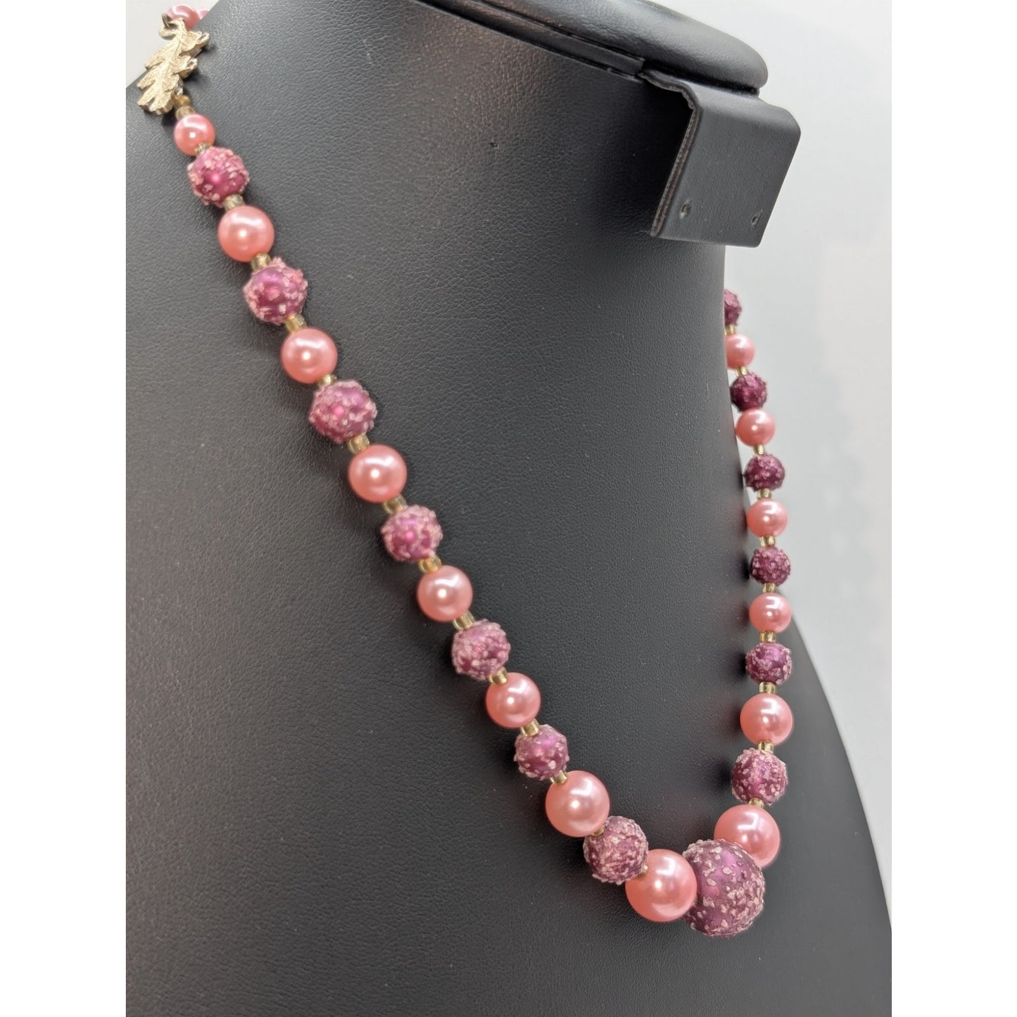 Vintage Pink Faux Pearl Burgundy Textured Bead Hook Clasp 17"-20" Necklace