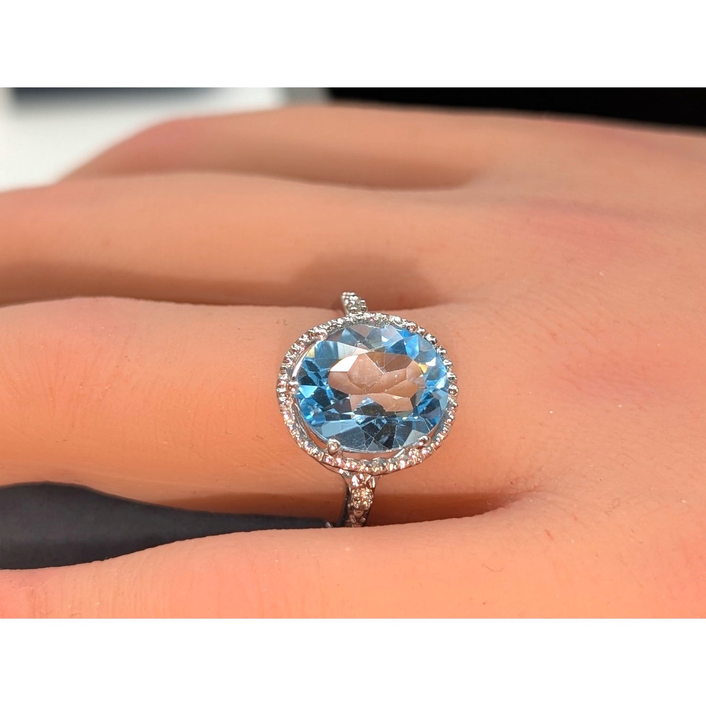 925 Sterling Silver Sky Blue Topaz Diamond Ring Size 8.25