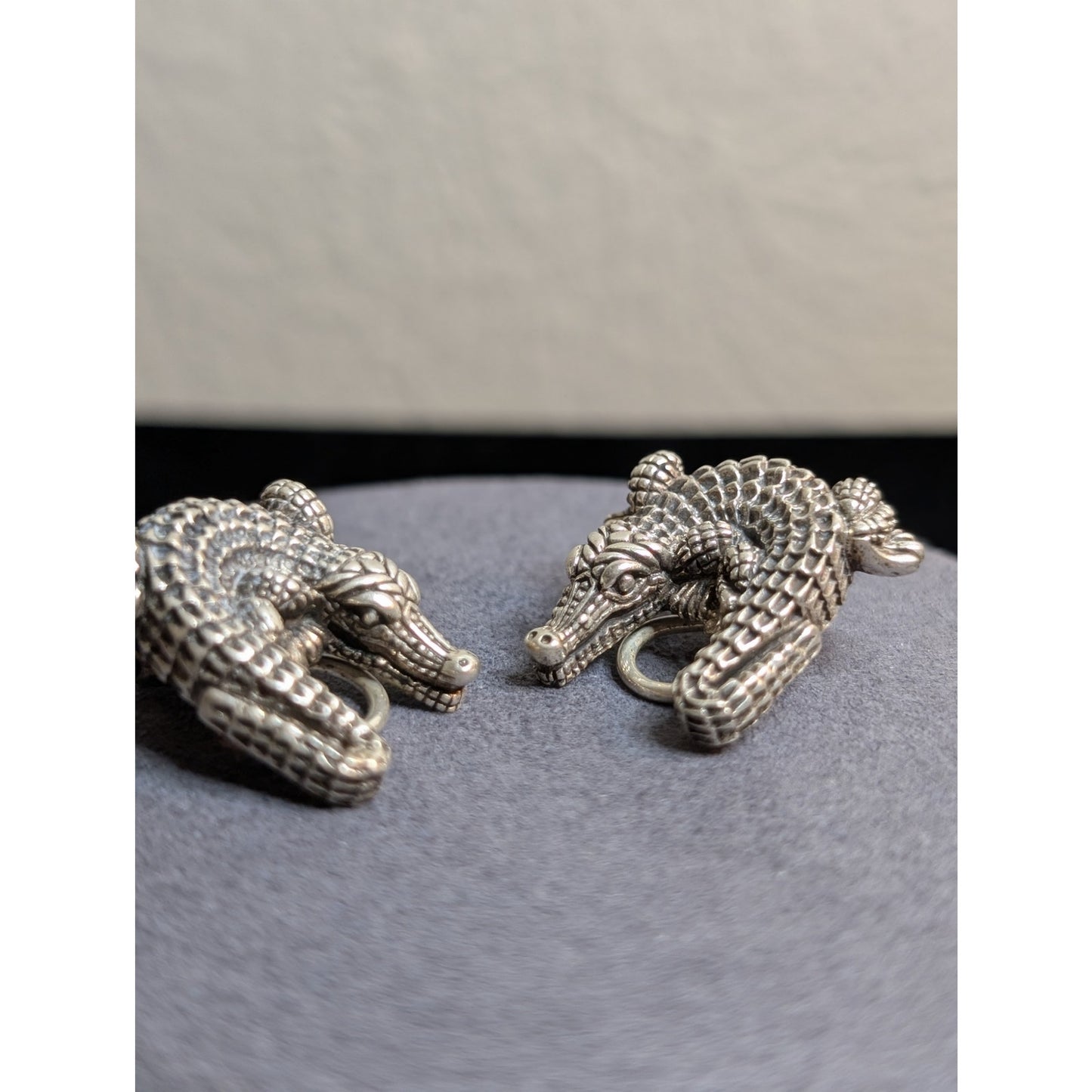 RARE! Signed Barry Kieselstein-Cord Sterling Alligator Omega Clip On Earrings