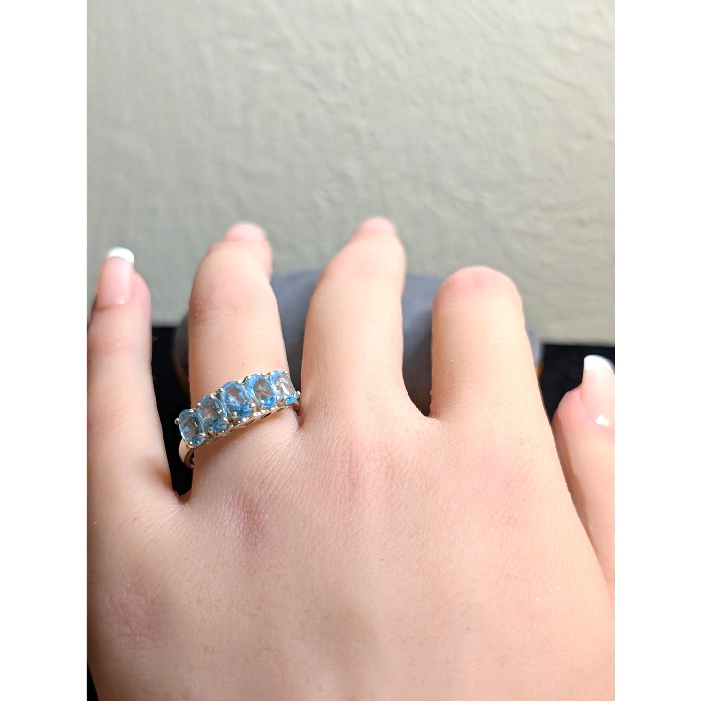 Vintage Five Blue Topaz Heart Shank 925 Sterling Silver Ring Size 9