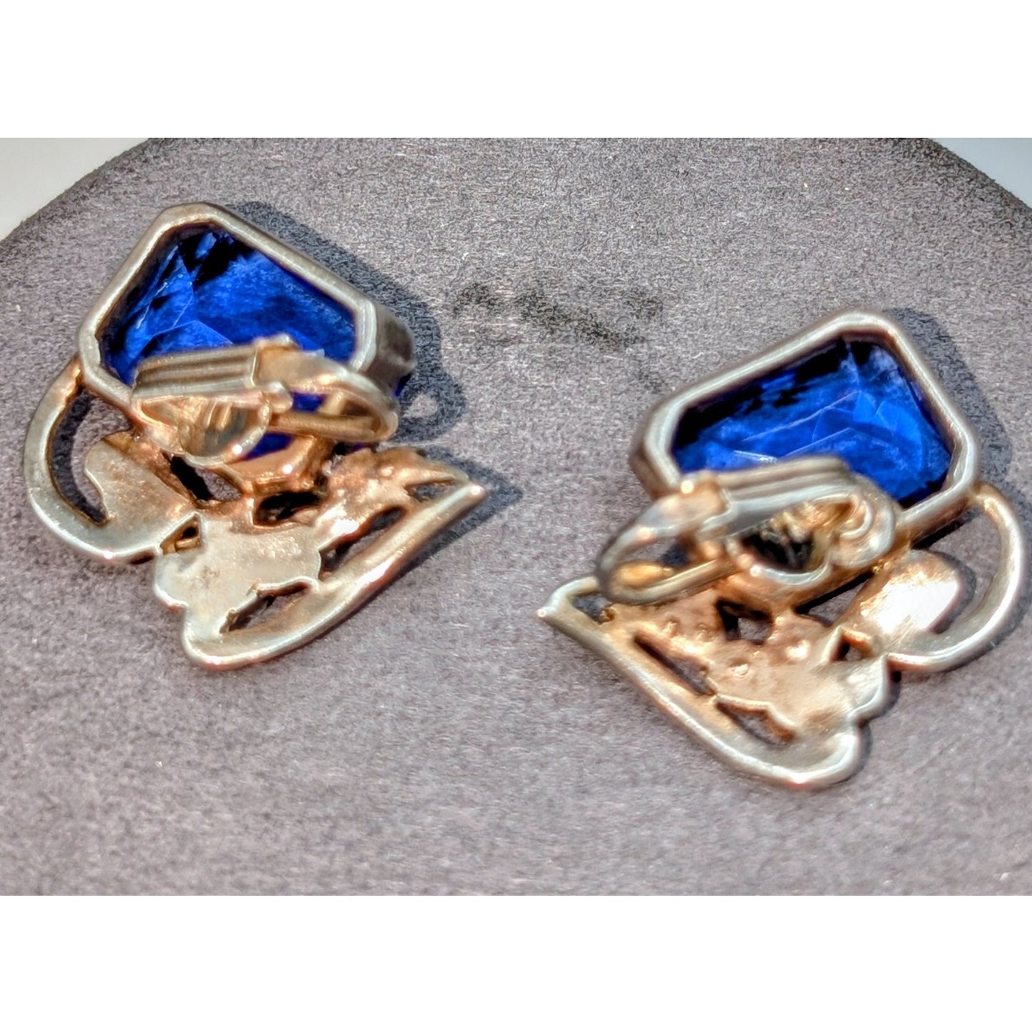 Vintage Large Blue Glass & Rhinestone Faded Gold Tone Clip On Earrings