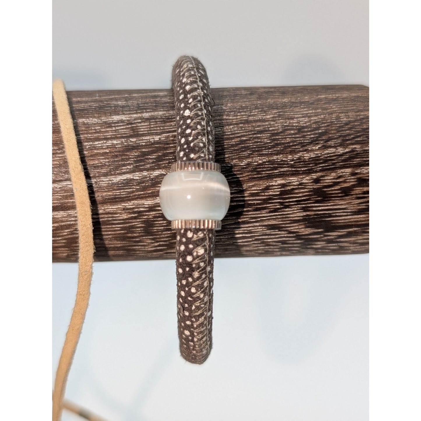 Brighton Woodstock Brown & White Speckled Cat's Eye Bead Magnetic Clasp Bracelet