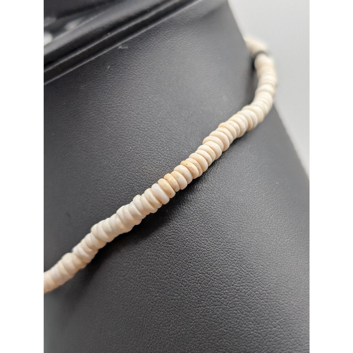Vintage Genuine Puka Shell Barrel Clasp 16" Choker Necklace