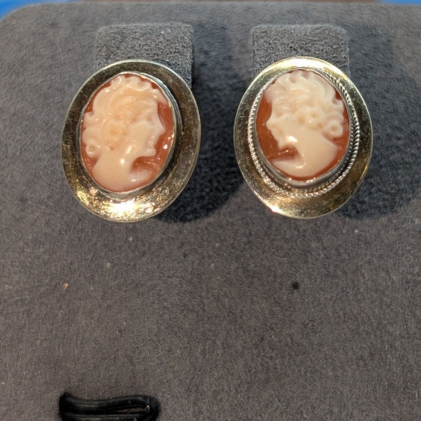 Vintage Amedeo Italy 925 Sterling Silver Cameo Stud Earrings