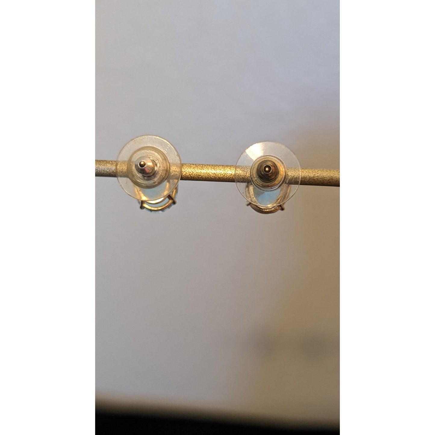 Stamped Tested 14k Gold 4ct Oval Blue Topaz Solitaire Basket Set Stud Earrings