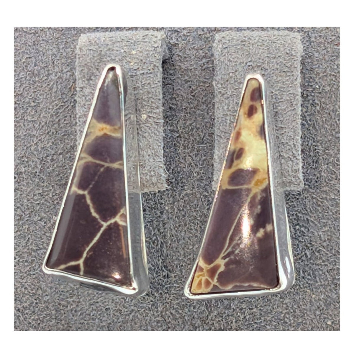 Vtg 925 Sterling Silver Coconut Dusty Purple Hue Jasper Pierced Earrings 5.00g