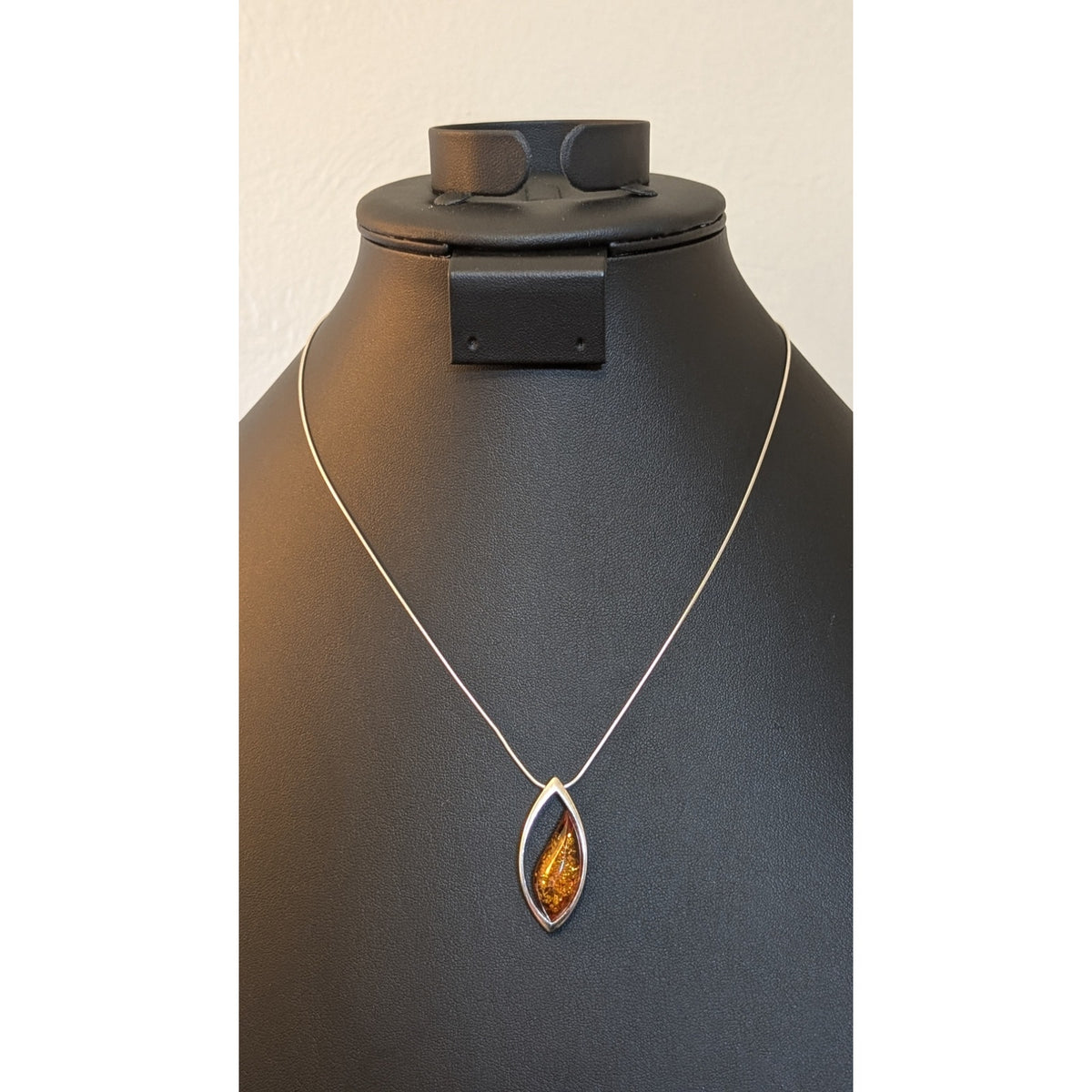 VTG Polish Gdansk Teardrop Amber 925 Sterling Pendant Snake Chain Necklace